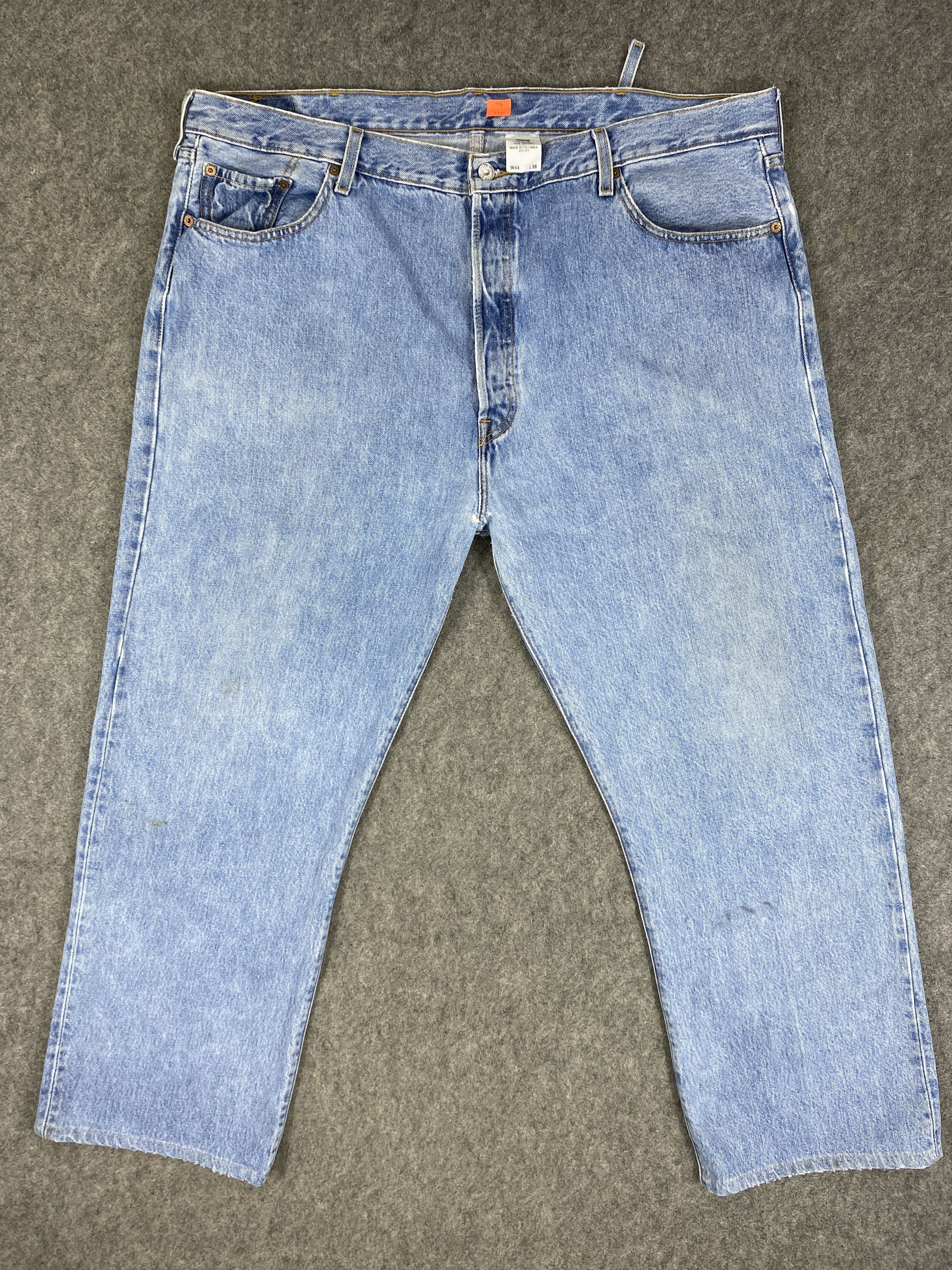 Levi's Blue Vintage Levi's 501 Jeans 44x29.5 Denim -JN2261 Size US 44 / EU 60 - 1 Thumbnail