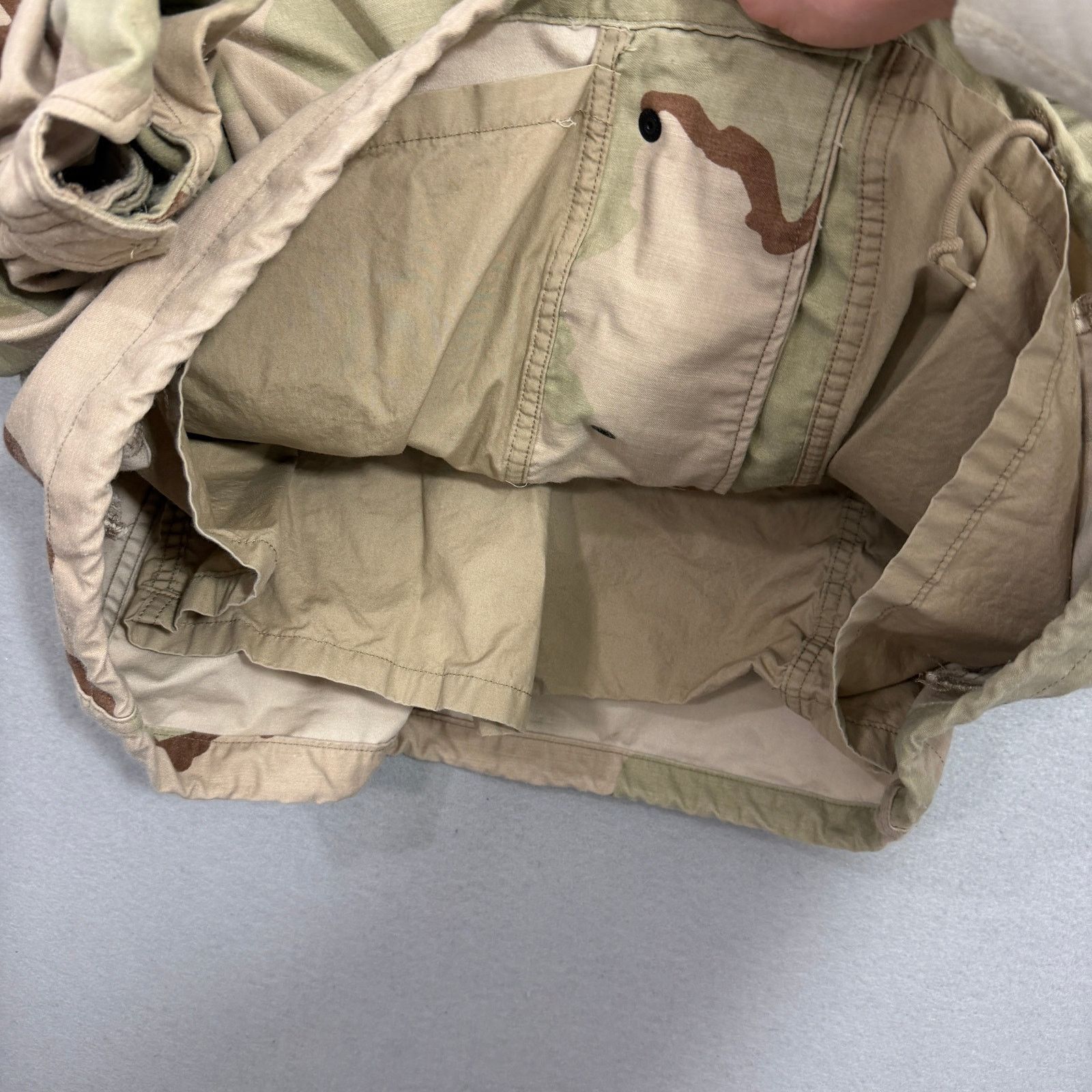Vintage Vintage US Army M-65 Field Jacket Men's Large Desert Camo Size US L / EU 52-54 / 3 - 8 Thumbnail