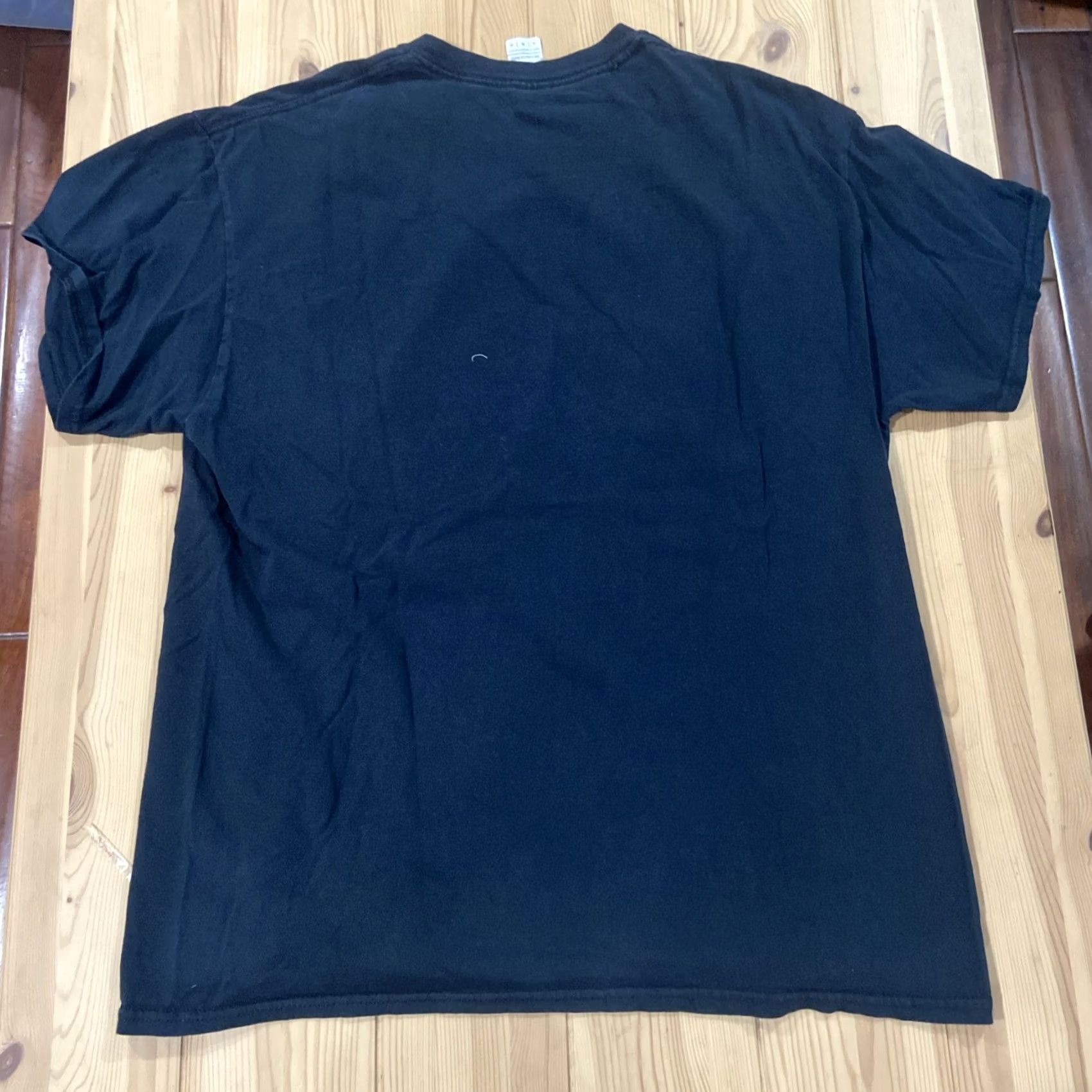 Gildan Gildan T-Shirt Mexican Werewolf Girl Pistol Graphic Black Short Sleeve L Mens Tee Size US L / EU 52-54 / 3 - 7 Thumbnail