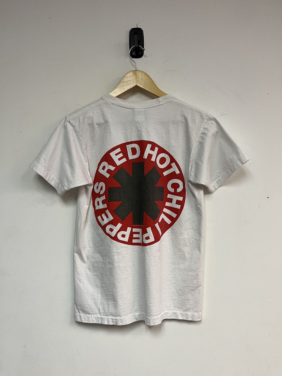 Band Tees 1998 Red Hot Chili Peppers Tee Size US S / EU 44-46 / 1 - 4 Thumbnail