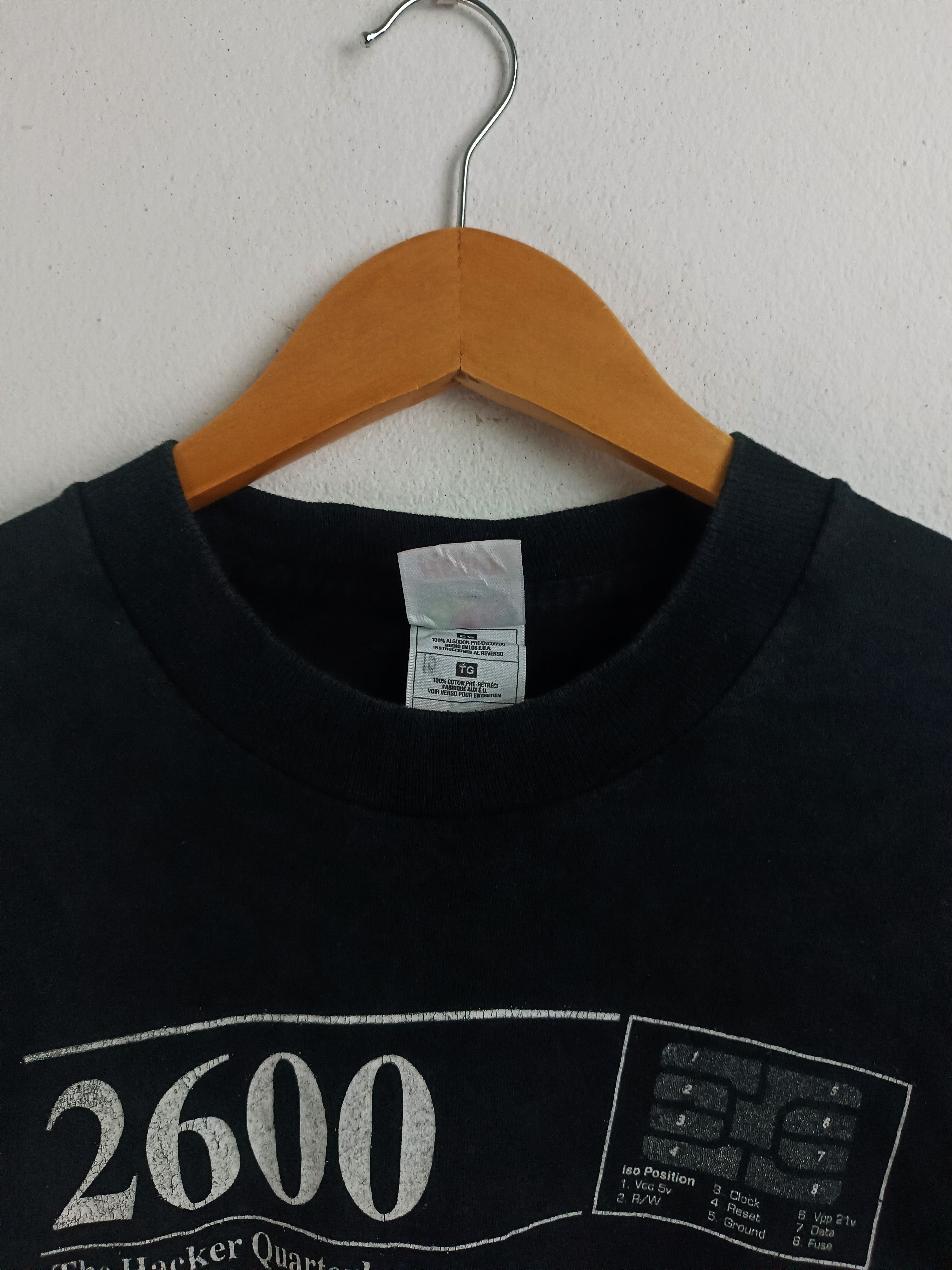 Vintage VINTAGE 90'S 2600:THE HACKER QUARTERLY VERY RARE MICROSOFT Size US XL / EU 56 / 4 - 16 Thumbnail