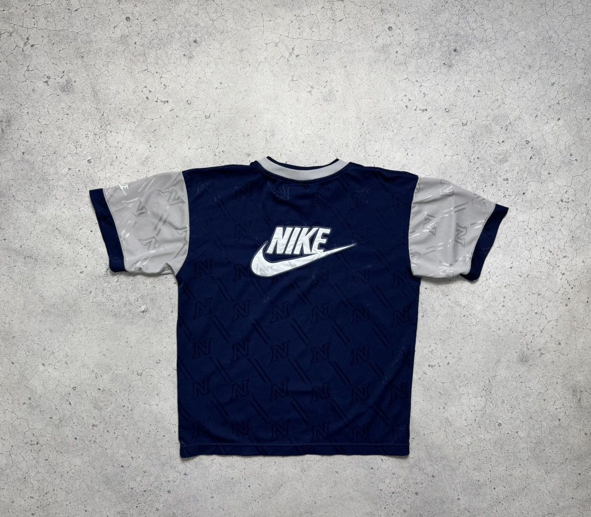 Nike Vintage 90s Nike Monogram Jersey Shirt Big Logo Swoosh Y2K Size US L / EU 52-54 / 3 - 2 Thumbnail