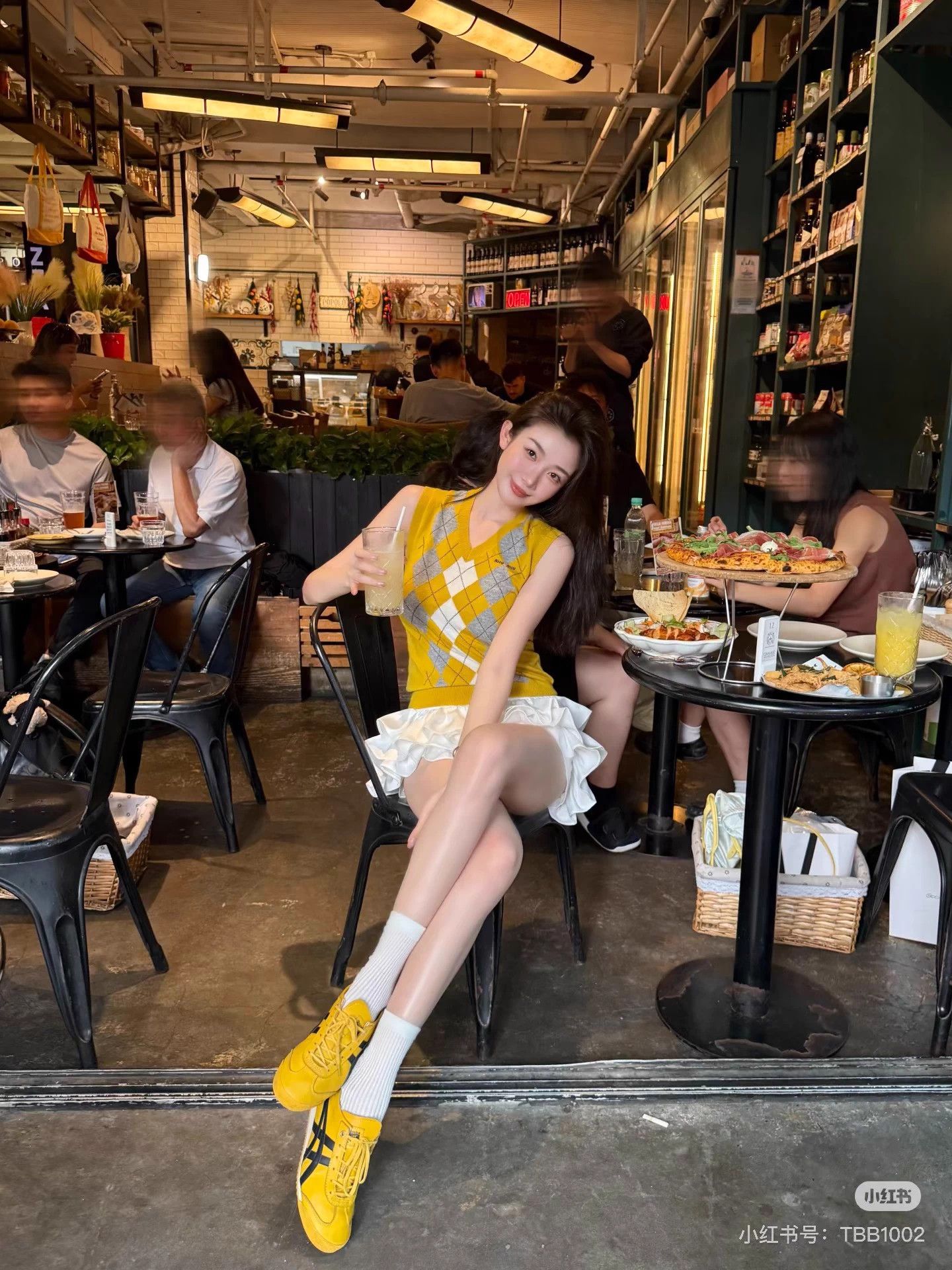 Miu Miu MIU MIU 25 Mustard Yellow Diamond Knit Vest 44 Size XS / US 0-2 / IT 36-38 - 8 Thumbnail