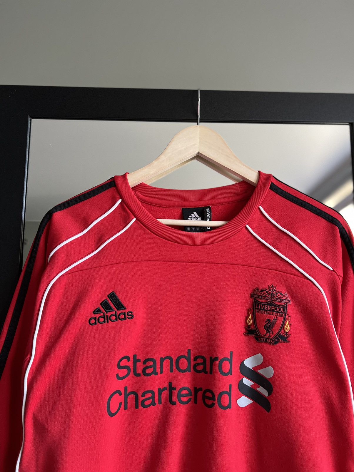 Adidas × Vintage Vintage Adidas Liverpool 2010-11 Soccer Sweatshirt Size US L / EU 52-54 / 3 - 3 Thumbnail