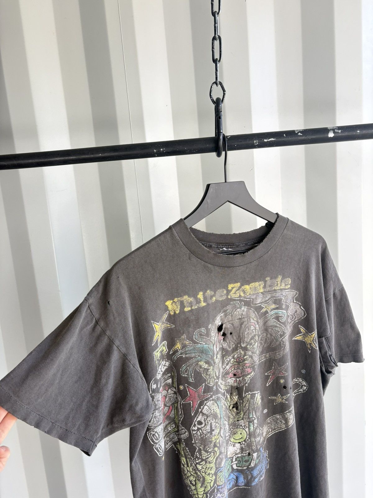 Band Tees Vintage White Zombie Freaks Shirt Faded Distressed GRUNGE Size US XL / EU 56 / 4 - 5 Thumbnail
