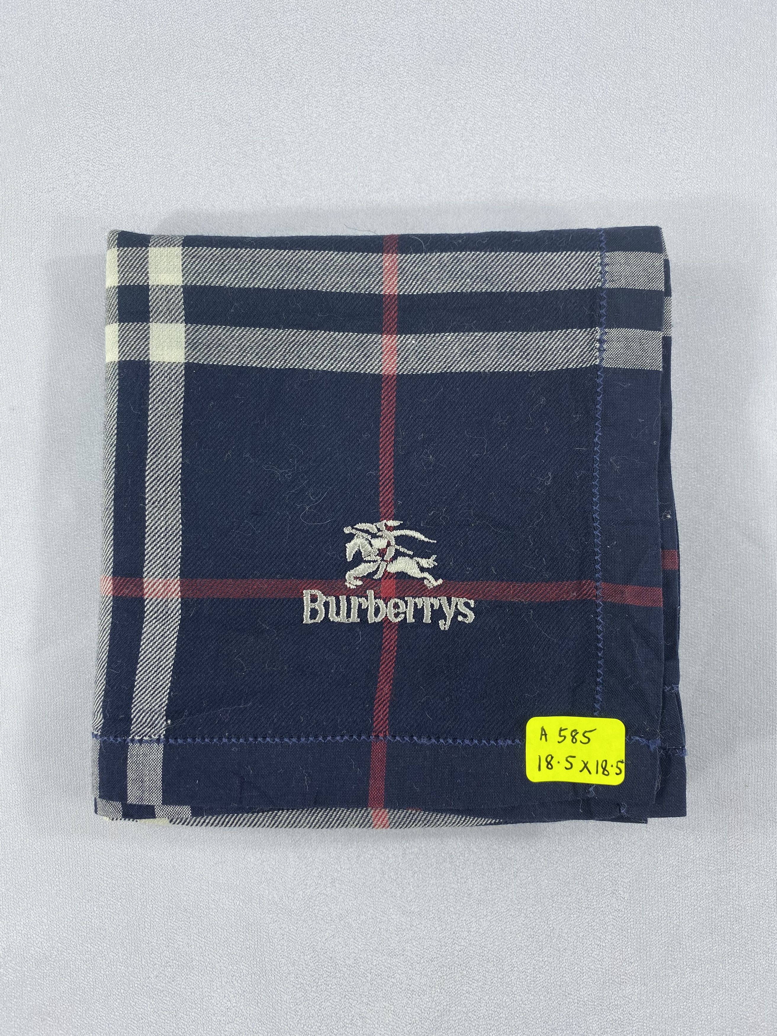 Burberry Burberry Handkerchief / Bandana / Neckerchief Size ONE SIZE - 6 Thumbnail