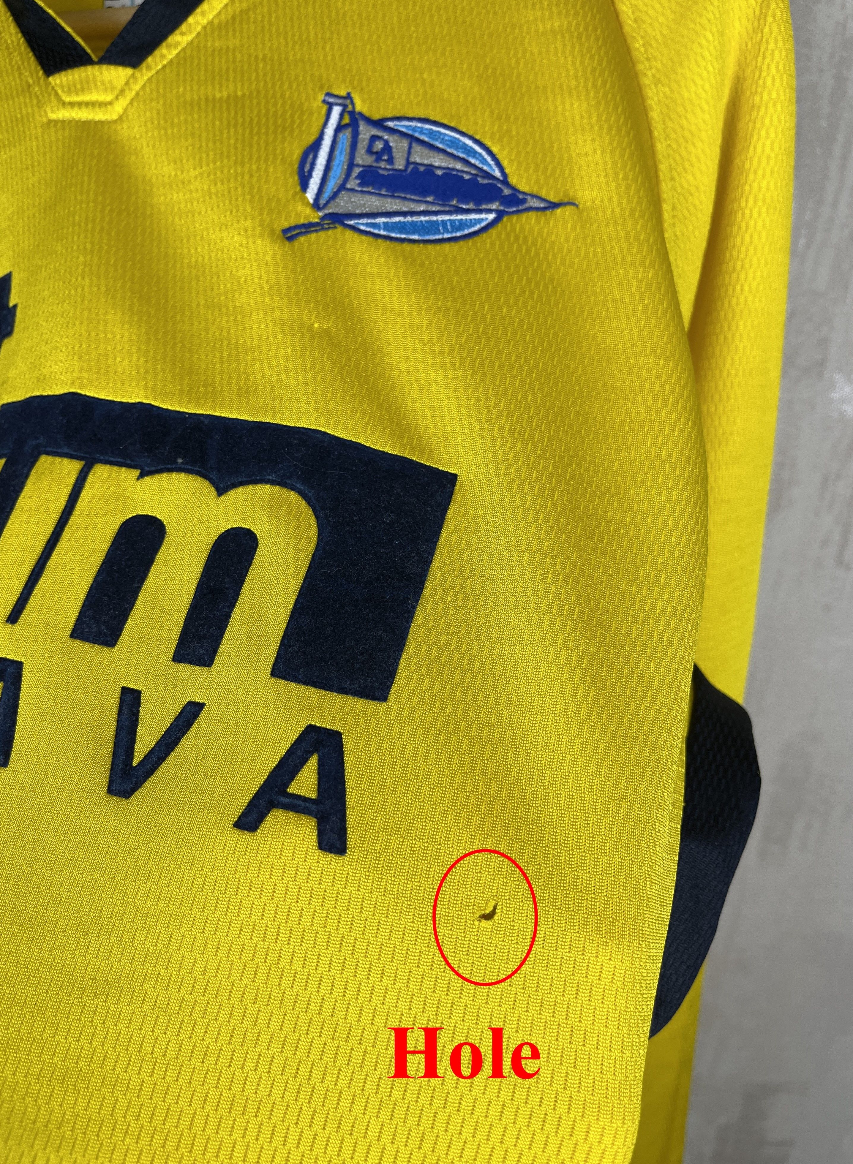 Umbro 2002/03 Alaves Deportivo Away Football Tomic # 2 Jersey Size US XL / EU 56 / 4 - 9 Thumbnail