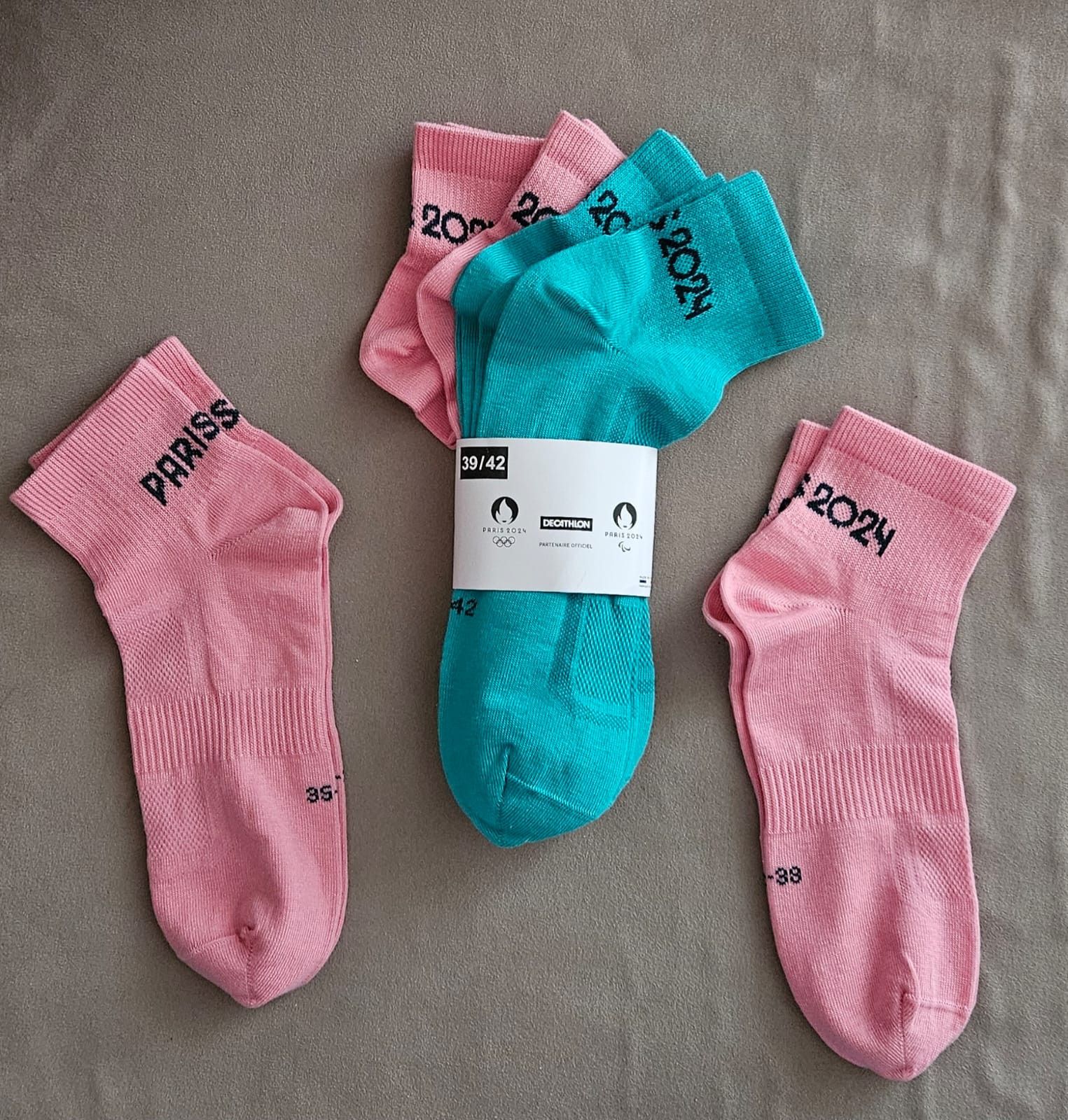 Vintage RARE Paris 2024 Olympic Staff Socks - New Set of 4 + Bonus Size ONE SIZE - 1 Thumbnail