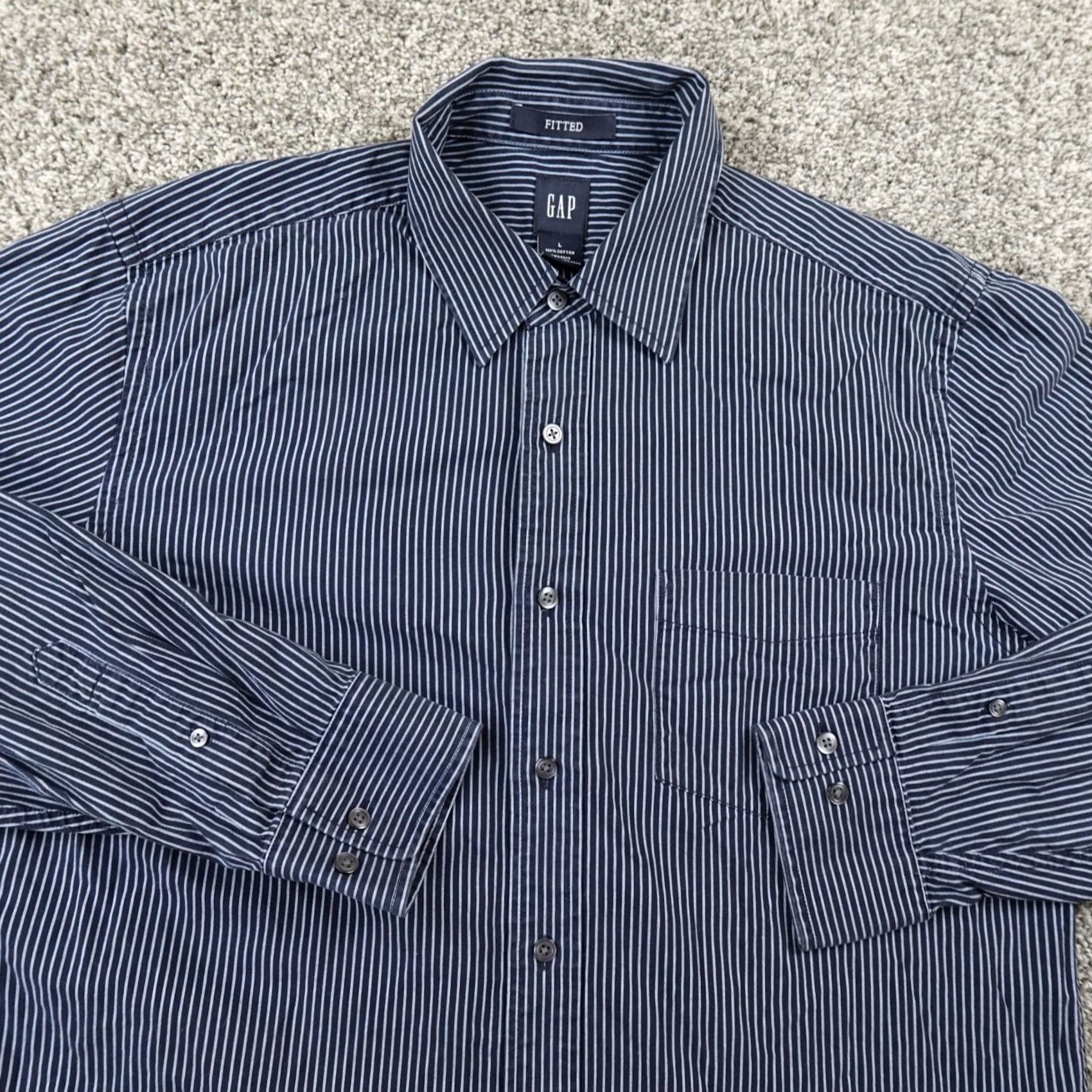Gap Gap Shirt Mens L Blue White Fitted Long Sleeve Button Up Preppy Casual Cotton Size US L / EU 52-54 / 3 - 3 Thumbnail