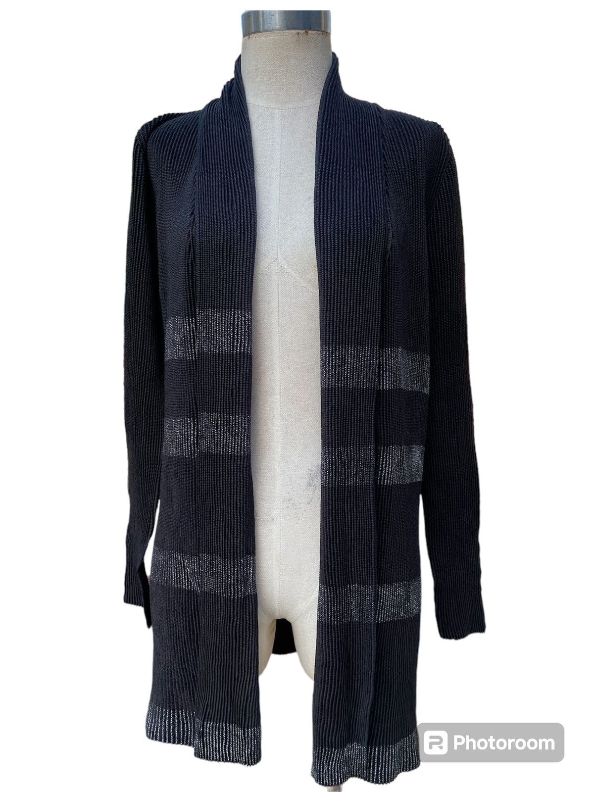 Issey Miyake specchio pleats long cardigan Size S / US 4 / IT 40 - 1 Thumbnail