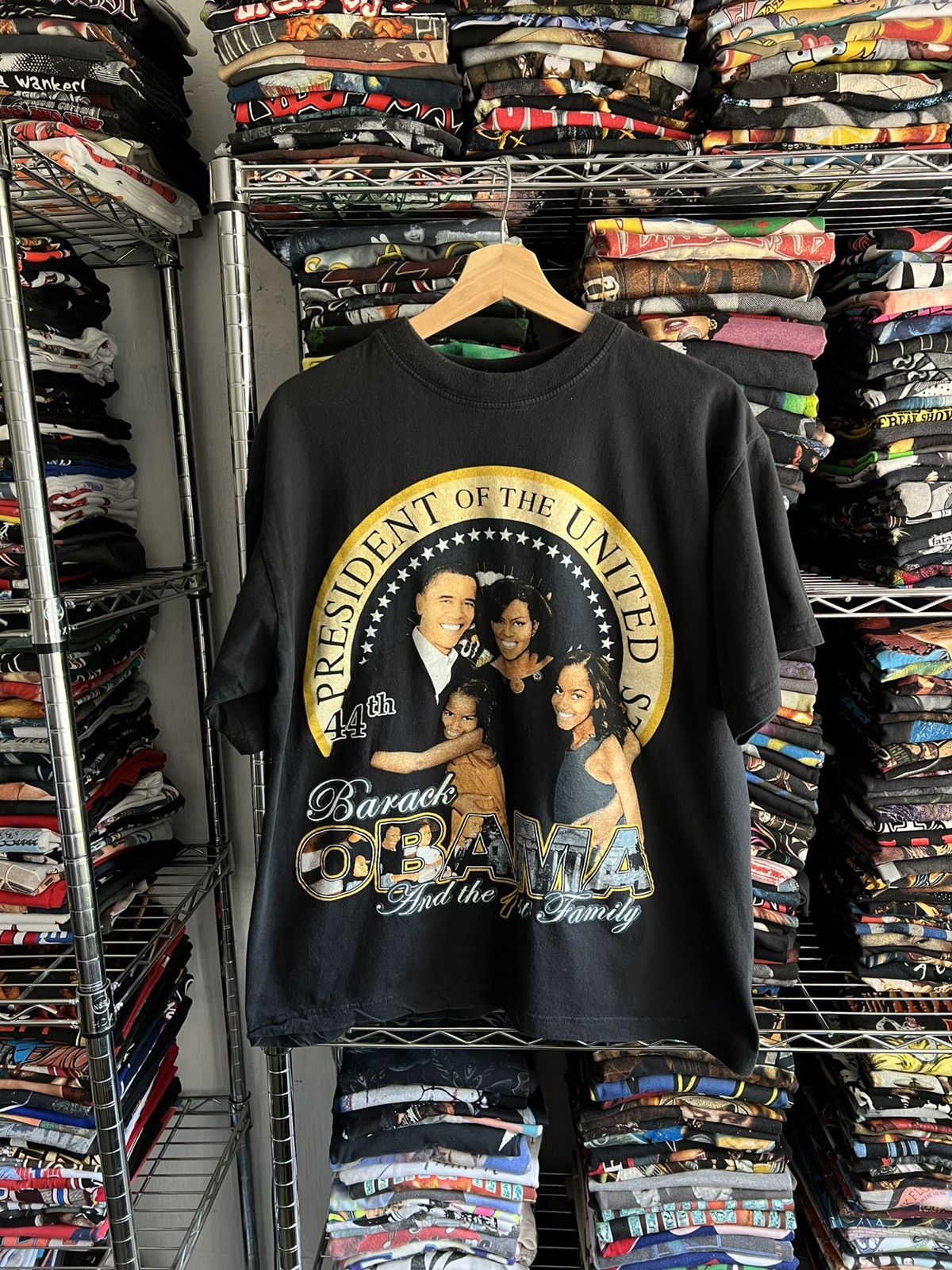 President's 2008 Barack Obama Family Tee Size US L / EU 52-54 / 3 - 1 Thumbnail