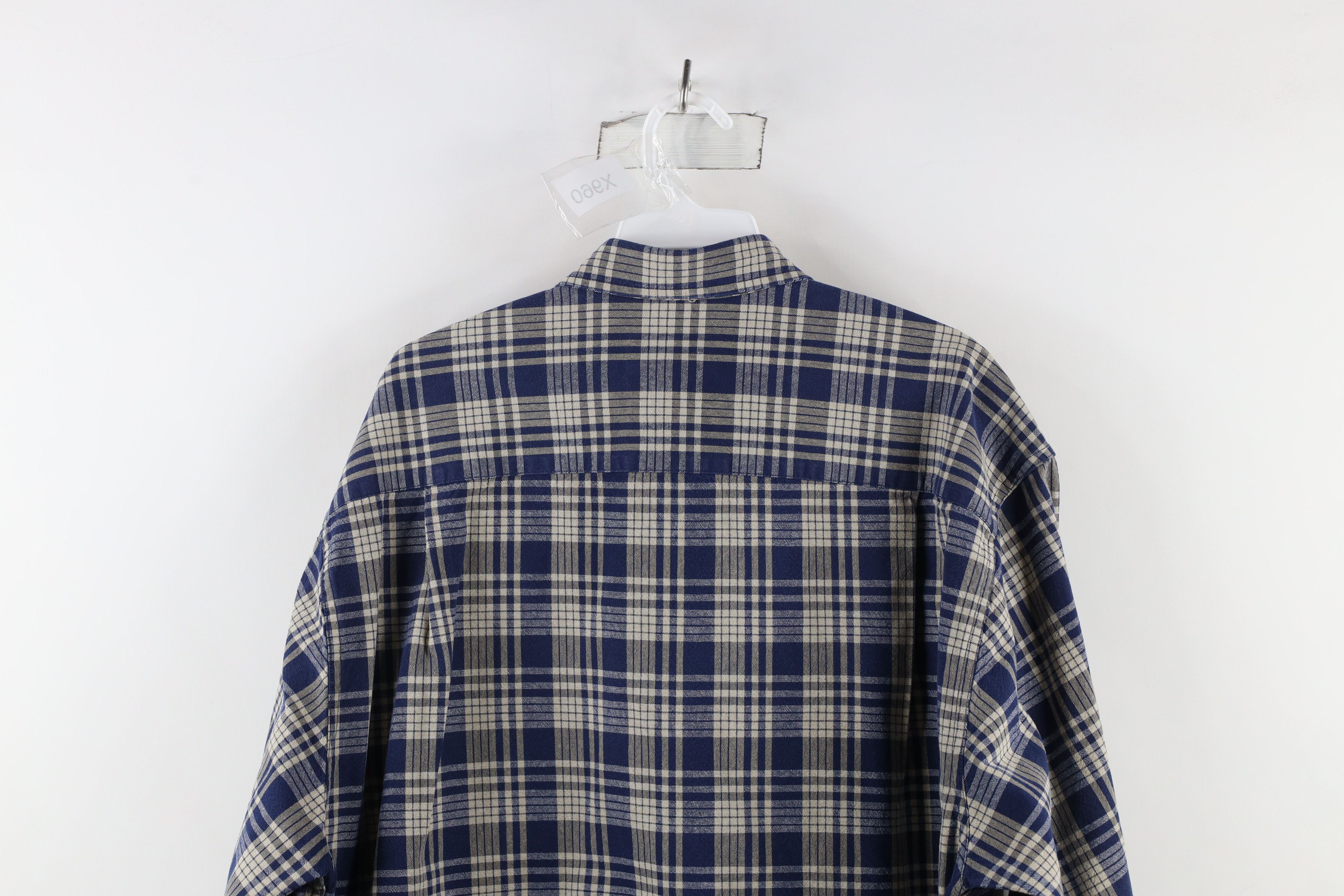 Eddie Bauer × Vintage Vintage 90s Eddie Bauer Heavyweight Button Down Shirt Size US M / EU 48-50 / 2 - 9 Thumbnail