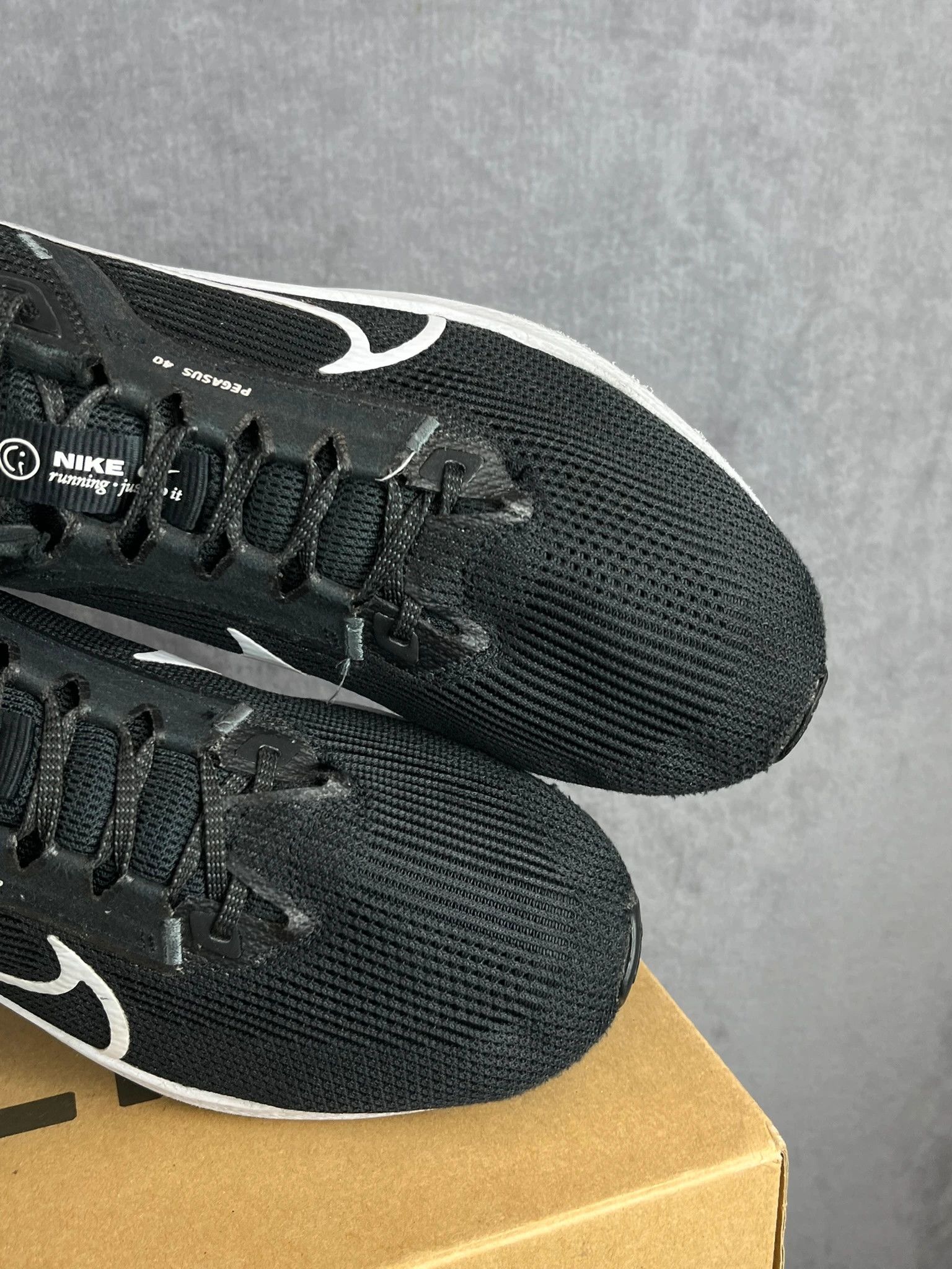 Nike Nike Pegasus 40 black running sneakers Size US 11 / EU 44 - 9 Thumbnail