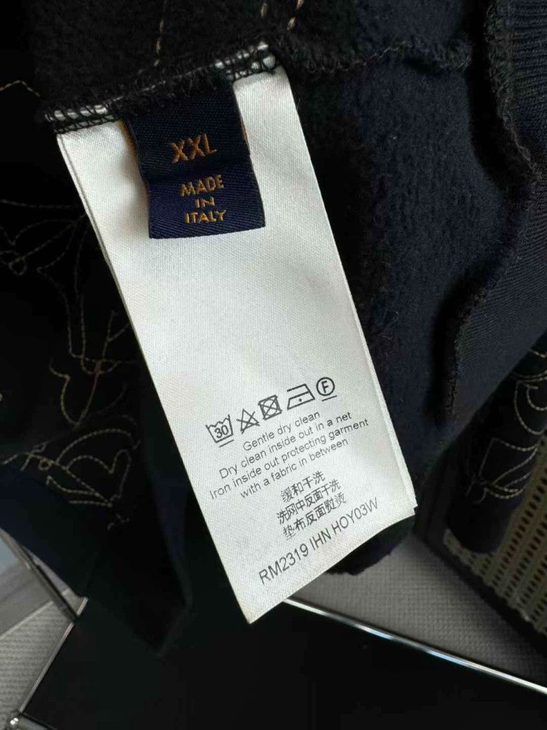 Louis Vuitton Louis Vuitton Black embroidered musical note full logo swea Size US XXL / EU 58 / 5 - 4 Thumbnail