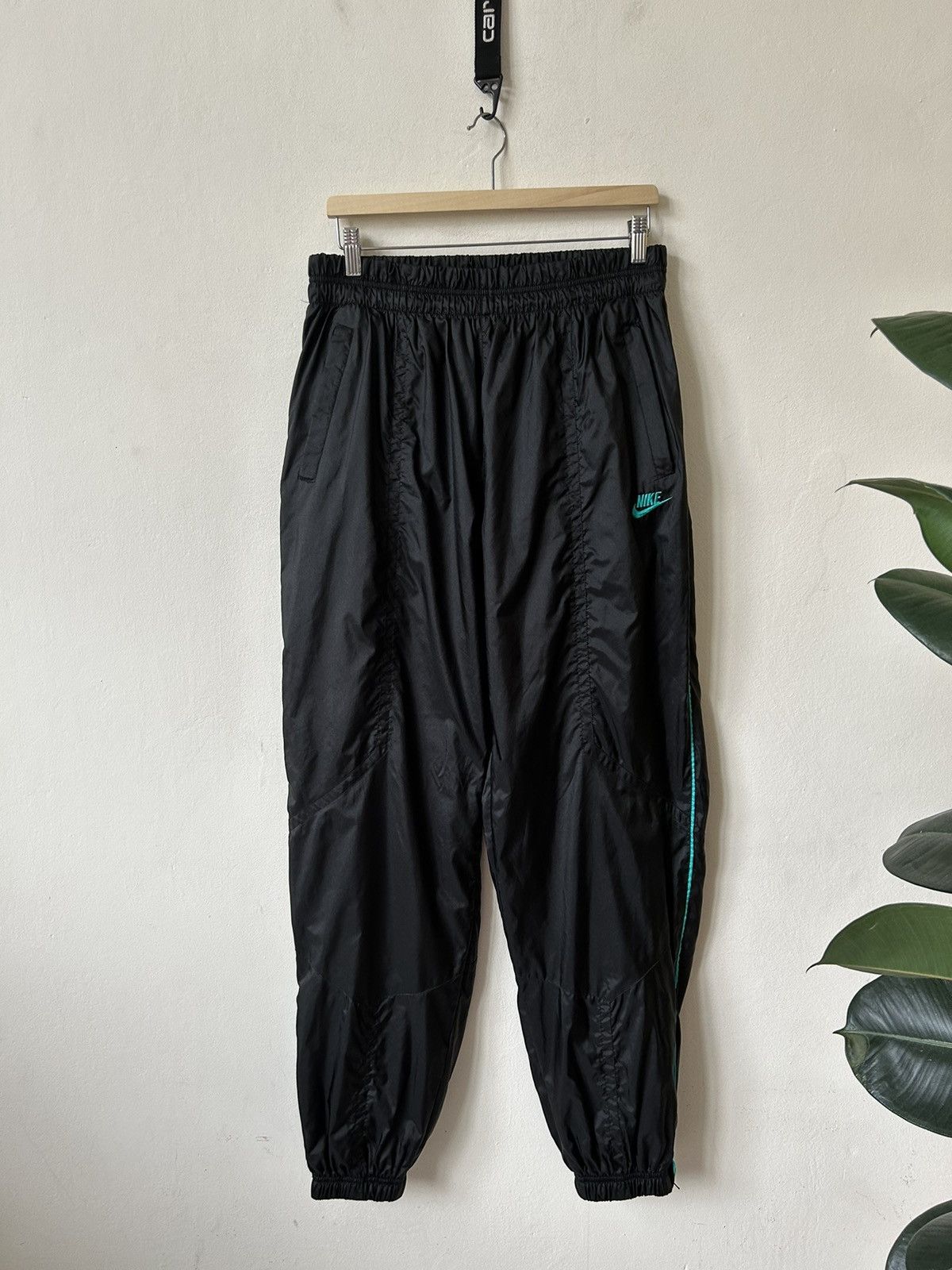 Nike × Vintage Nike Pleated Parachute Pants Size US 33 - 1 Thumbnail