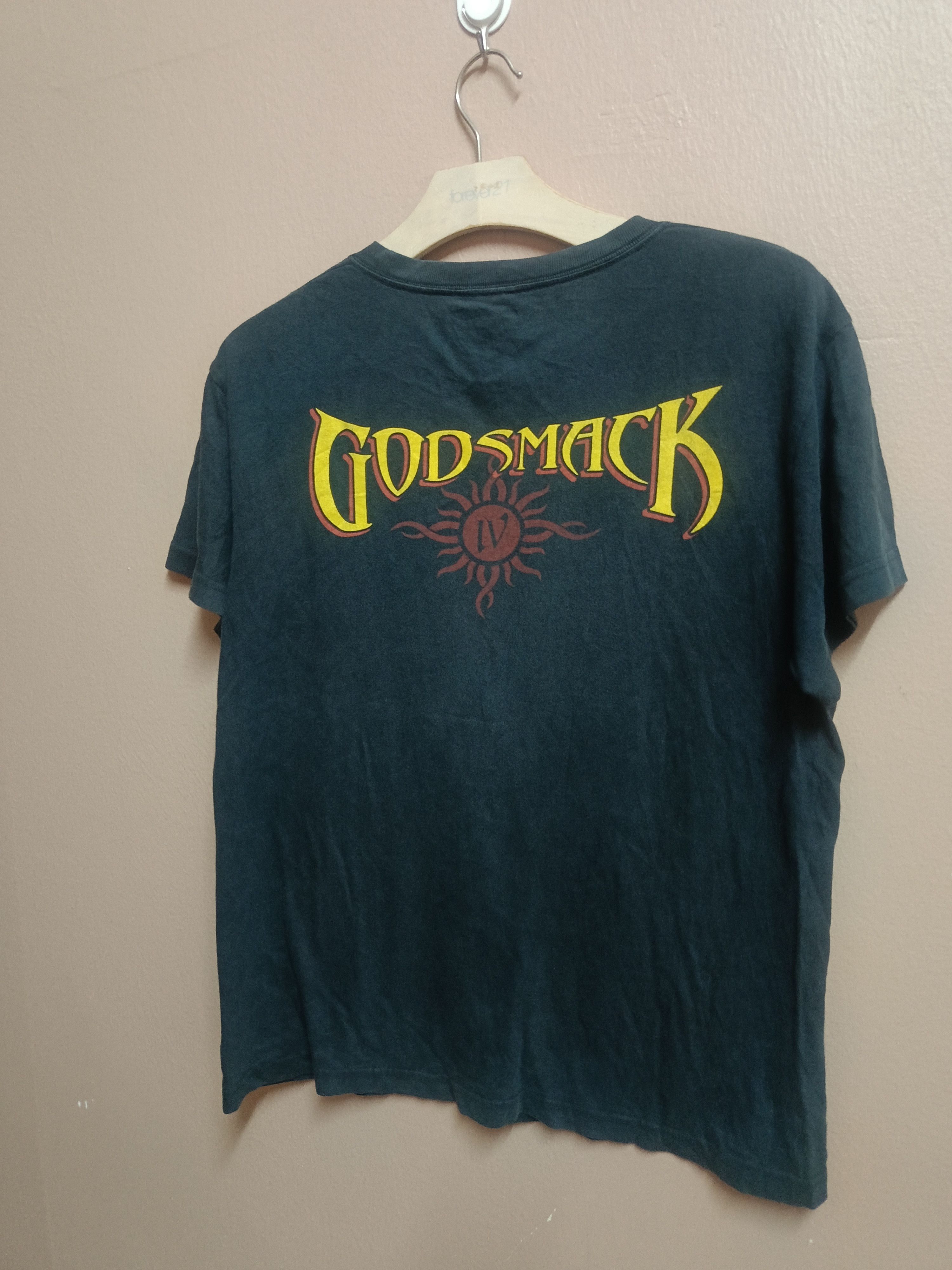 Band Tees Vtg Y2K Godsmack Album cover tees Size US M / EU 48-50 / 2 - 4 Thumbnail