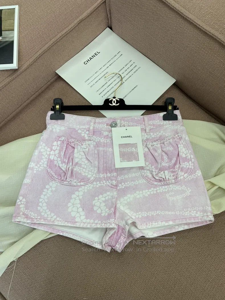 Chanel Chanel Beach Series Pink Printed Denim Shorts Size 24" / US 00 / IT 34 - 1 Thumbnail
