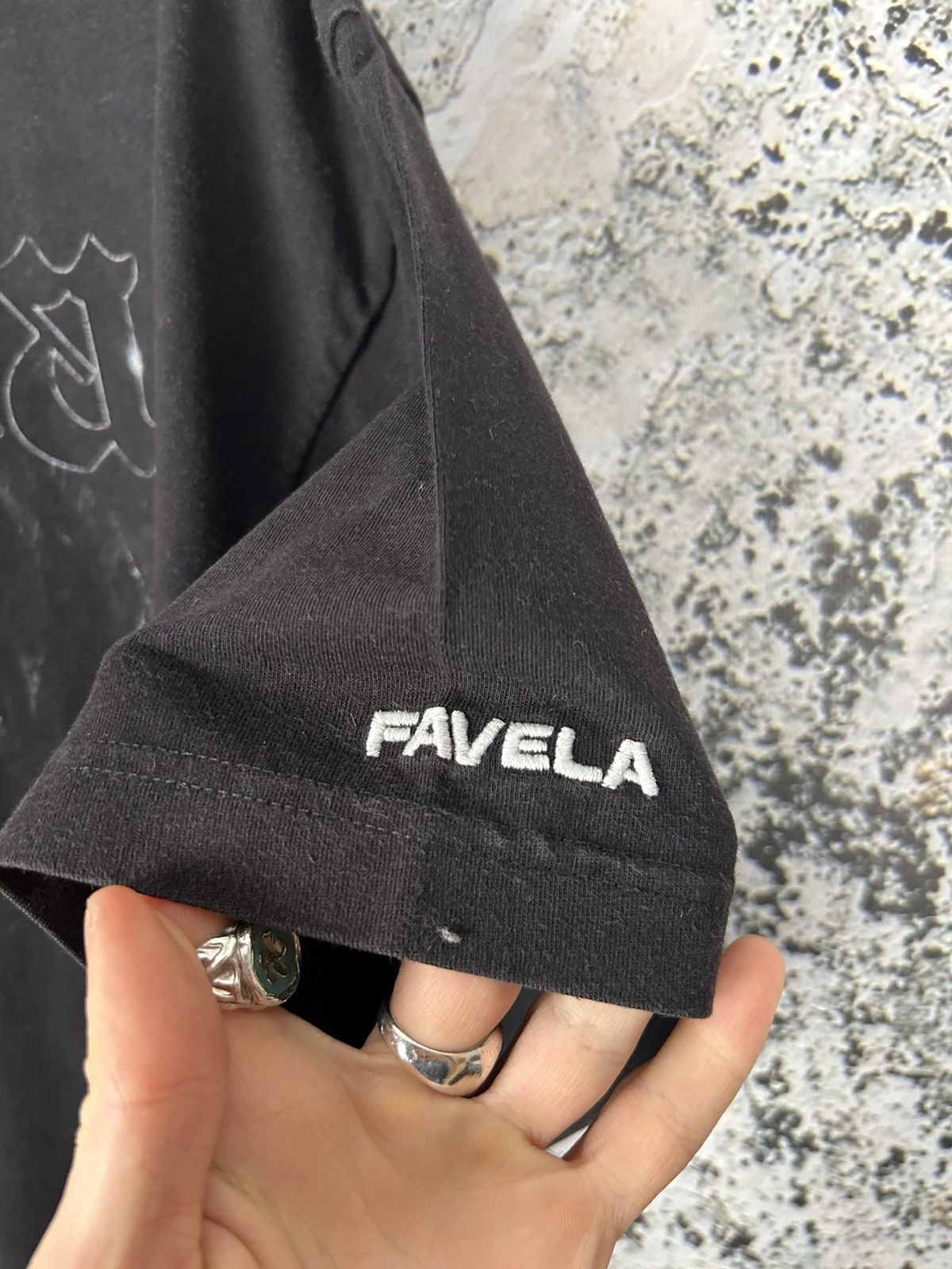 FAVELA Vintage Favela Streetwear Graphic Tee Grunge Rock Punk Metal Size US L / EU 52-54 / 3 - 4 Thumbnail