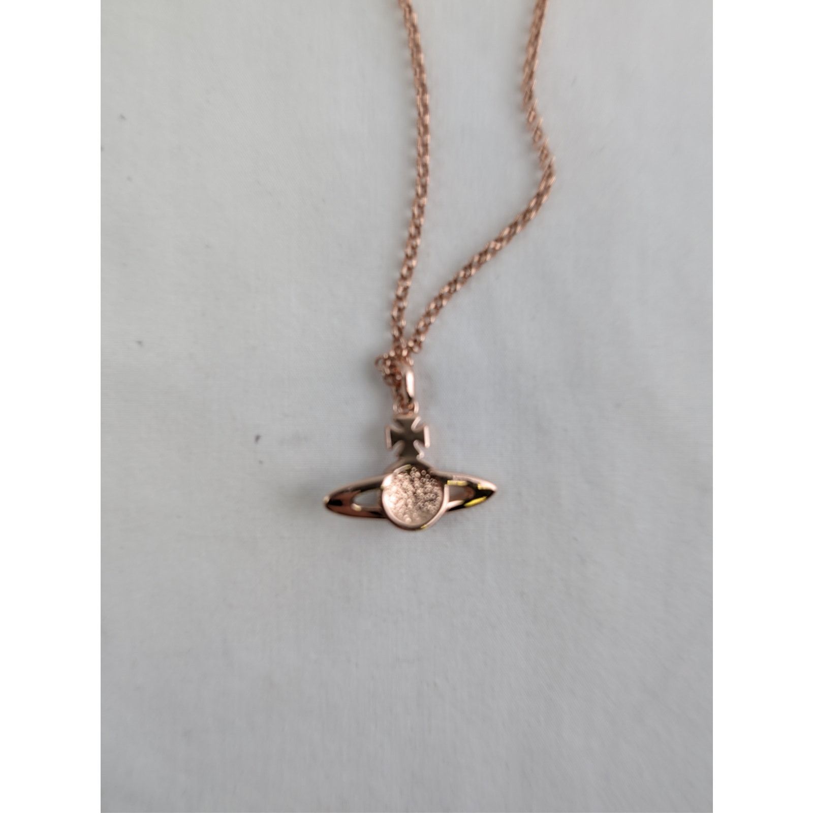 Vivienne Westwood o1rshd1 unisex Neil Mini Bas Relief Pendant Necklace Brass Size ONE SIZE - 8 Thumbnail