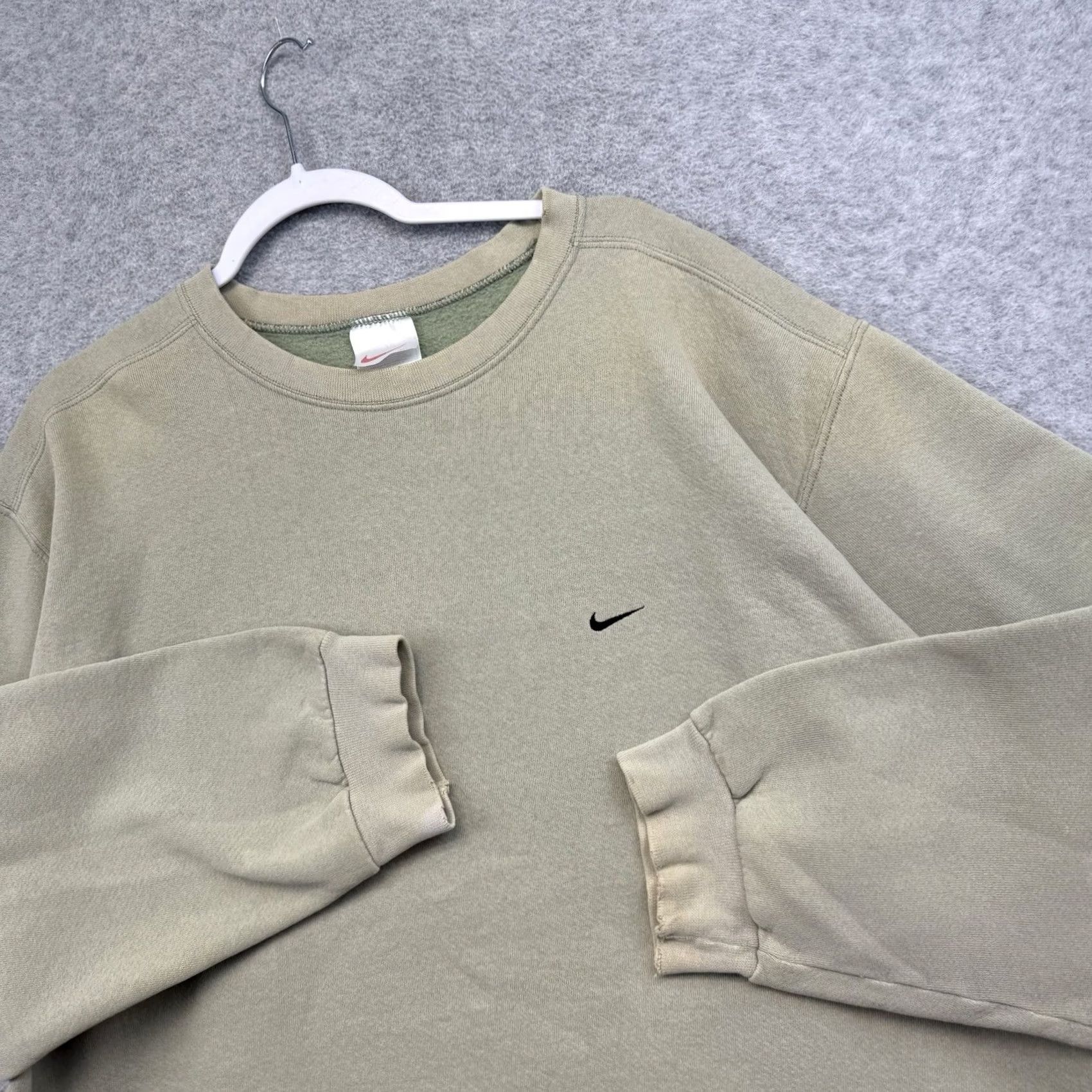 Nike VINTAGE Nike Embroidered Mini Swoosh Sage Green Crewneck XL Olive 90s Beige Sweatshirt Men’s Pullover Size US XL / EU 56 / 4 - 2 Thumbnail