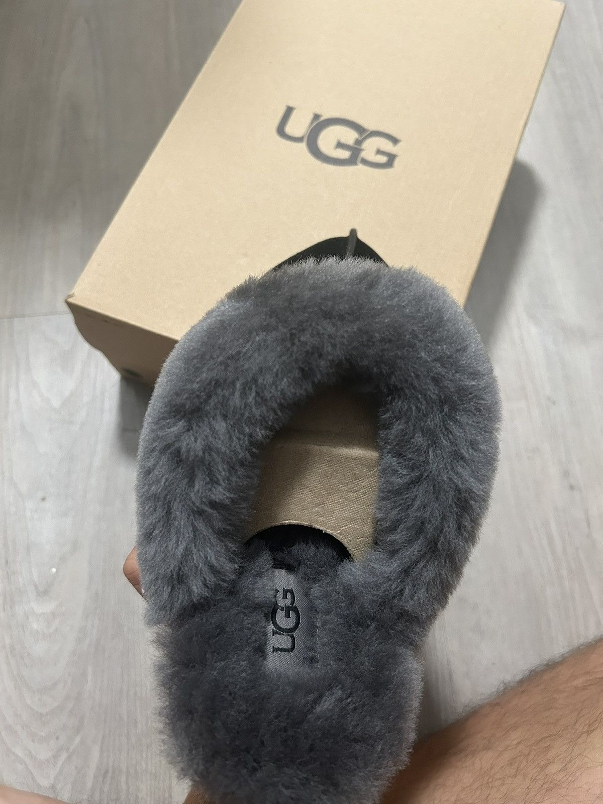 Ugg Ugg Slip on Black Size US 7 / IT 37 - 2 Thumbnail
