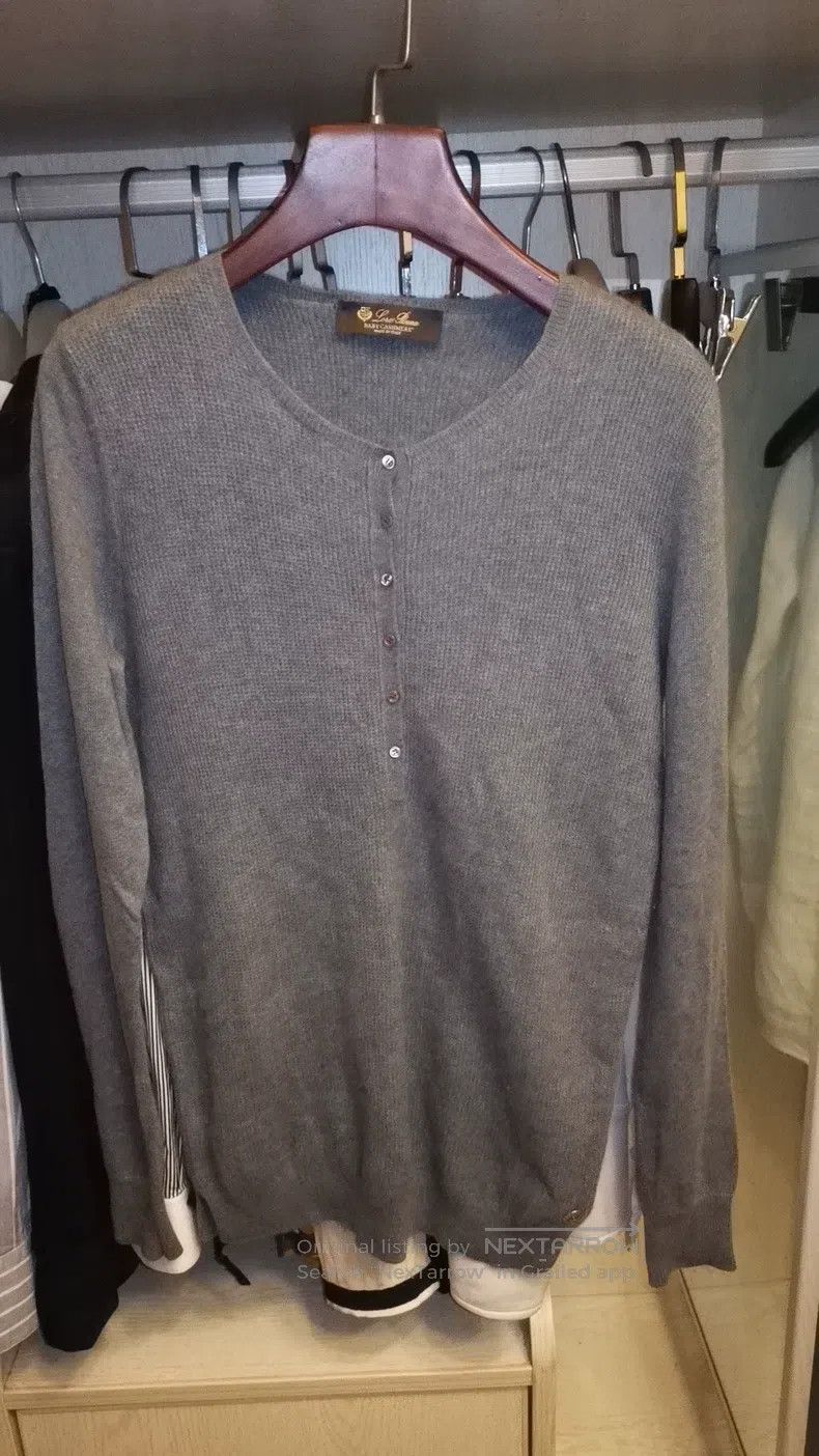 Loro Piana Loro Piana Lamb Cashmere Sweater Size XS / US 0-2 / IT 36-38 - 1 Thumbnail