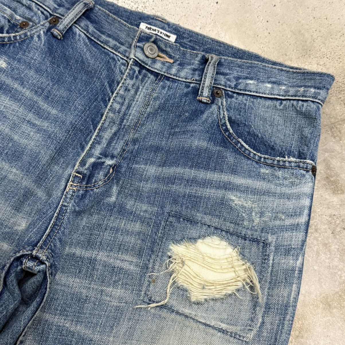 Japanese Brand Freaks Store Distressed Mud Whisker Denim Pants Size 28" / US 6 / IT 42 - 8 Thumbnail
