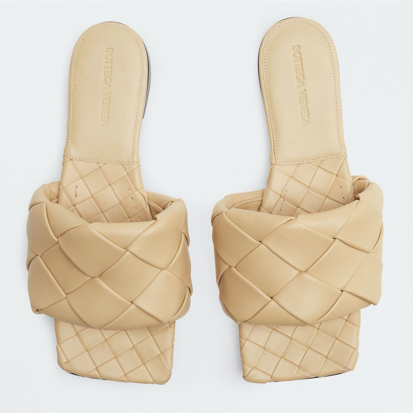 Bottega Veneta Bottega Veneta Lido Flat Slides Cane Sugar Beige Intrecciato Size US 10 / IT 40 - 6 Thumbnail