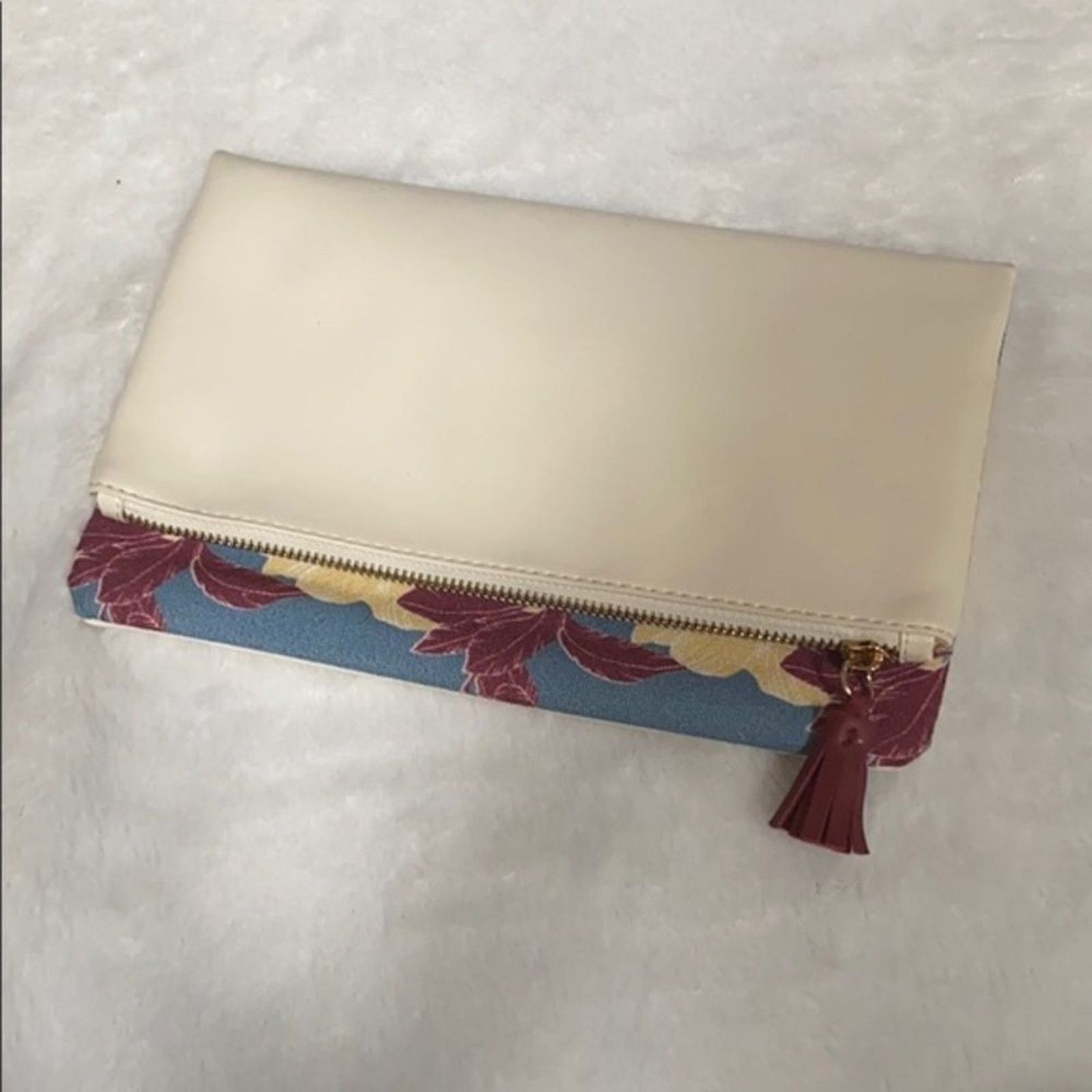 Other Chic Floral Print Fold-Over Clutch | Sz OS Size ONE SIZE - 4 Thumbnail
