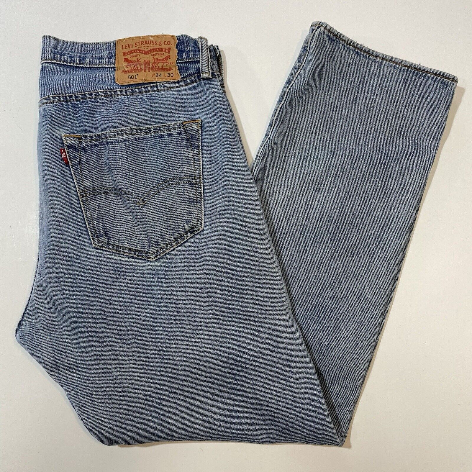 Levi's Levis 501 Jeans Mens 34 Blue Light Wash Straight Button Fly Size US 34 / EU 50 - 2 Thumbnail