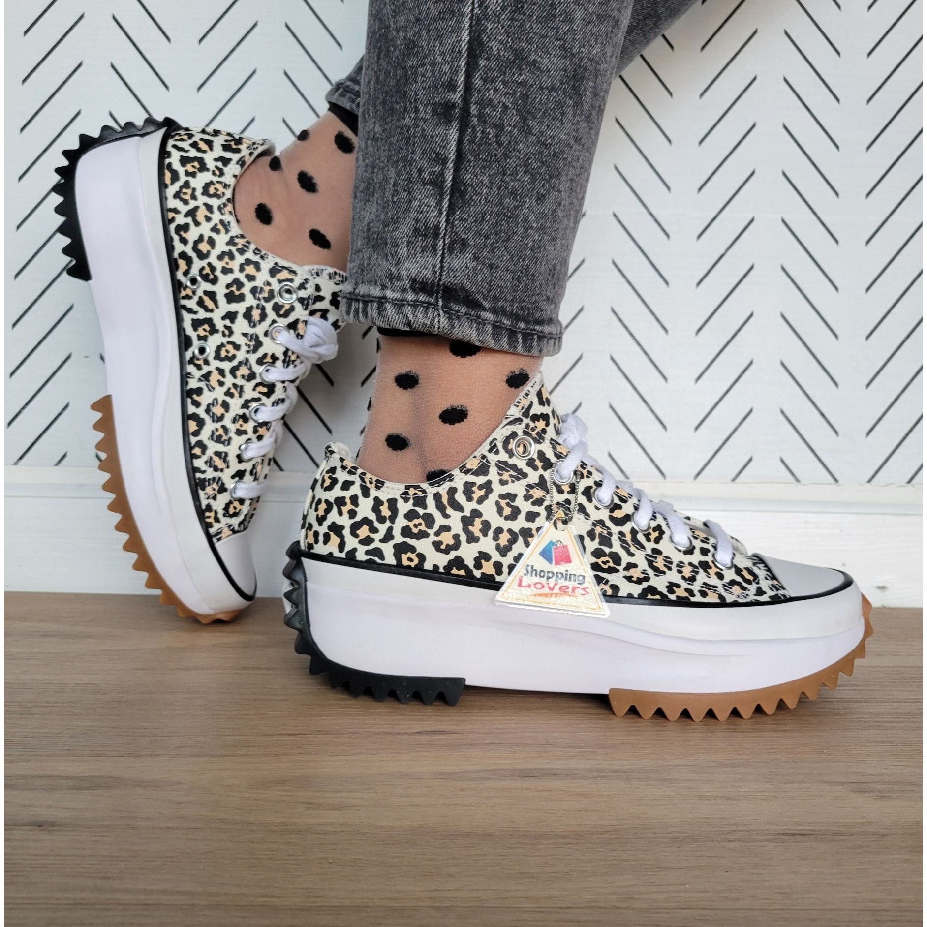 Converse ❤️Converse Run Star Hike Platform Archive Leopard 10 Womens Size US 10 / IT 40 - 2 Thumbnail