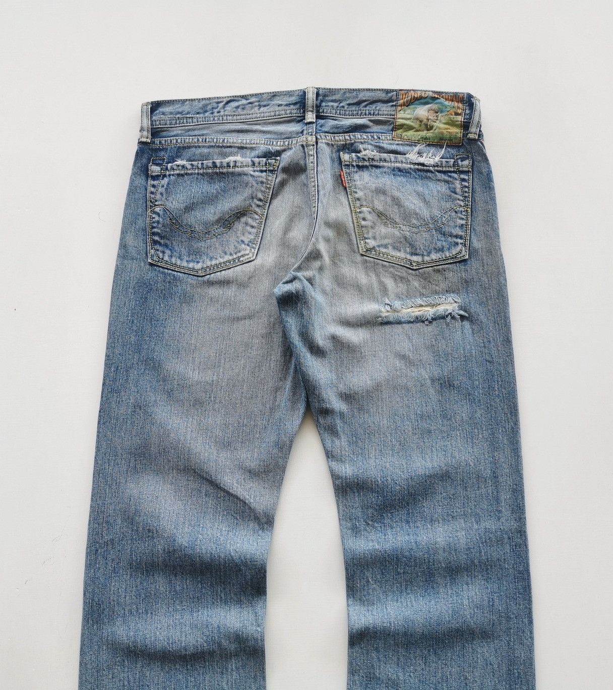 Japanese Brand Rodeo Crowns Japan Twist Leg Distressed Jeans Size US 31 - 6 Thumbnail