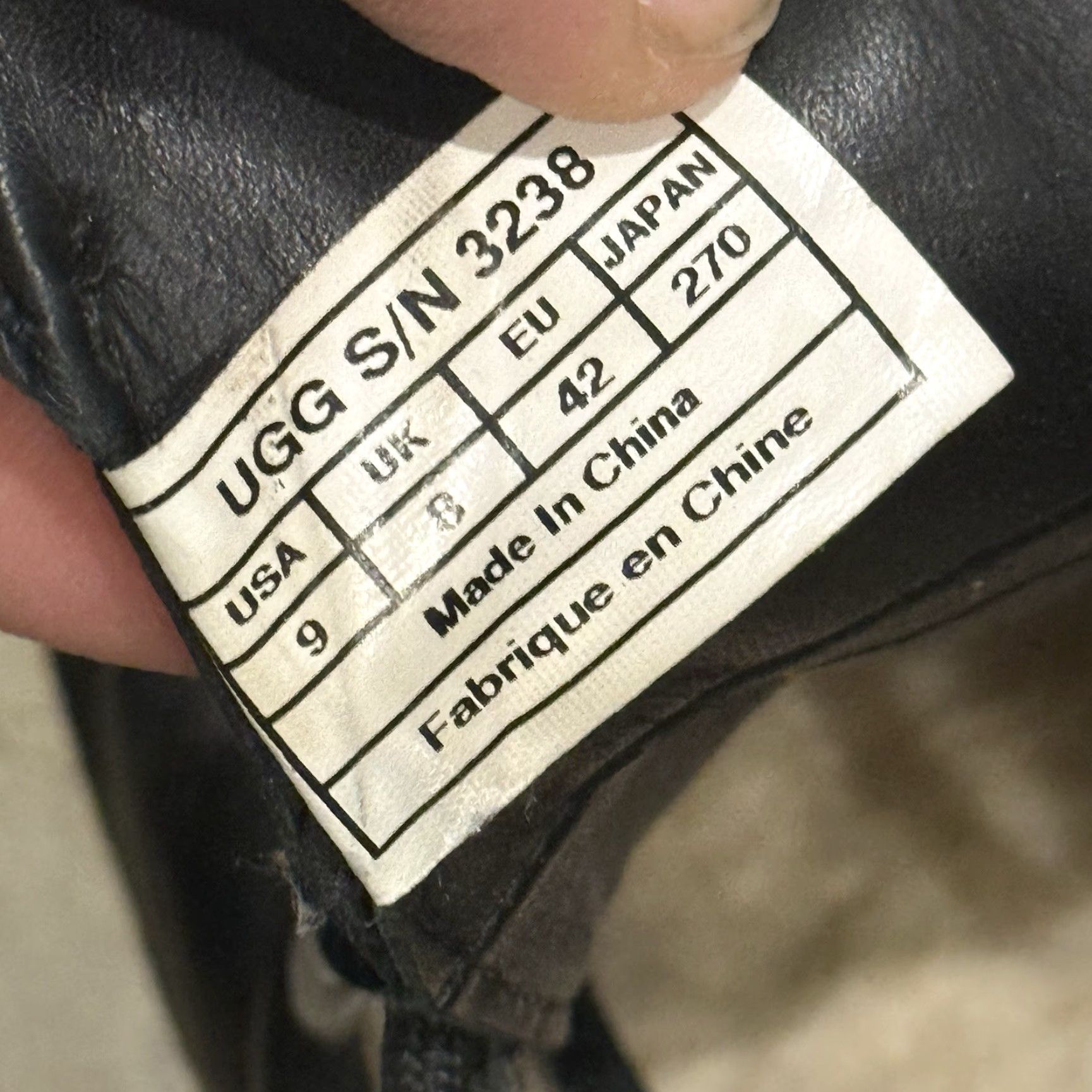 Ugg UGG Capulin Boots Black Leather Shearling Lined 3238 Mens Size 9 Vibram Soles Capulin Boots Chukka Mens Size US 9 / EU 42 - 7 Thumbnail