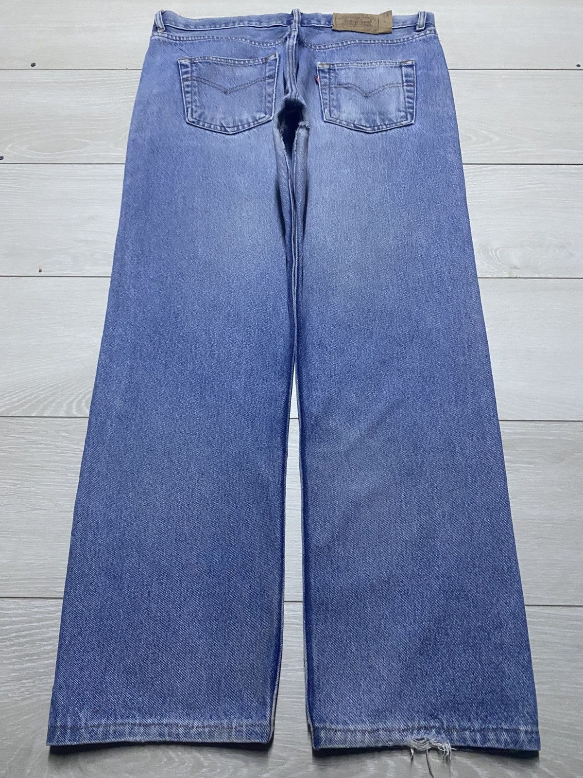 Levi's Vintage Levis 501 Big E Light Wash Y2K Jeans Size US 35 - 2 Thumbnail