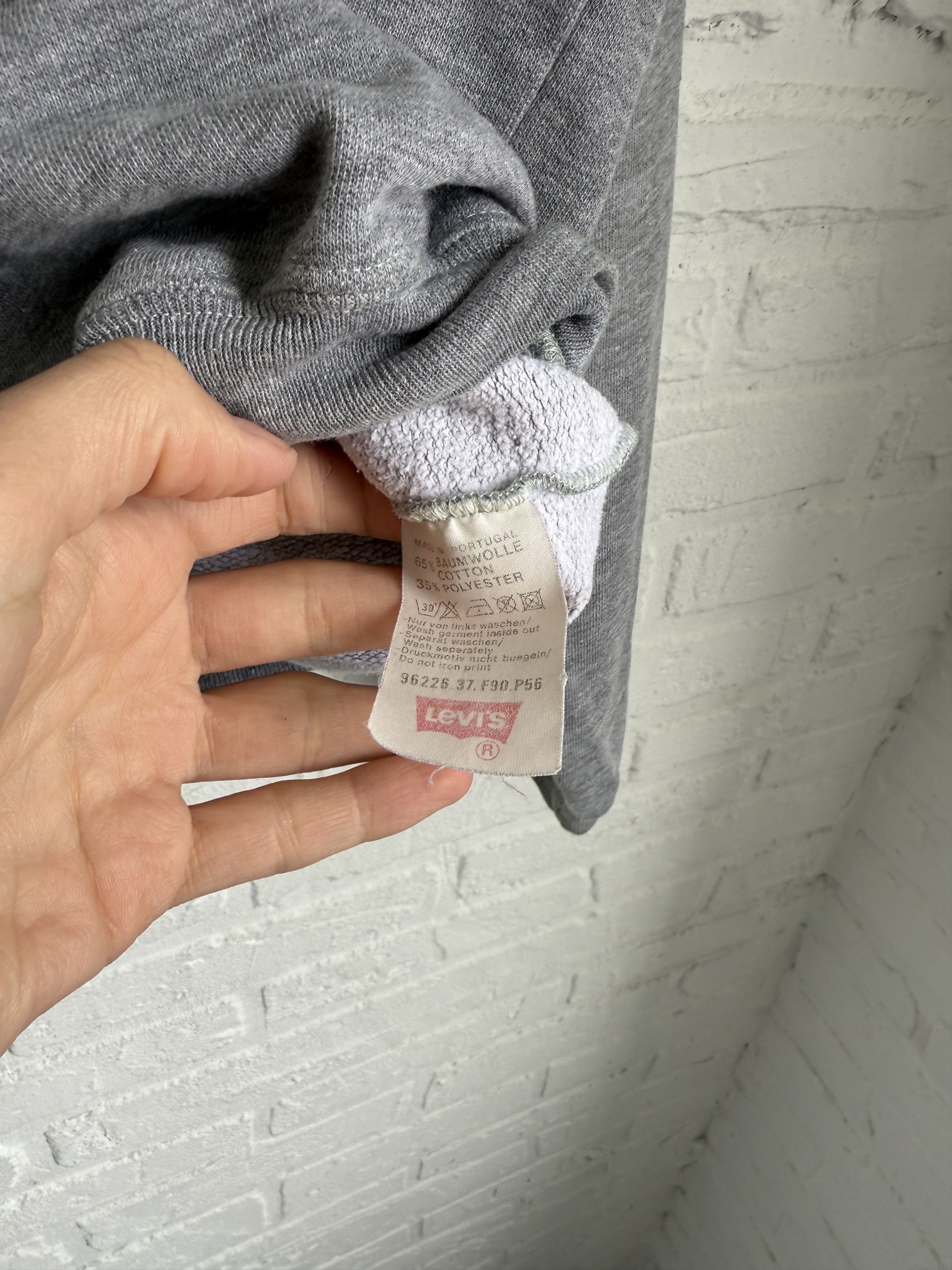 Levi's Vintage Clothing Vintage 90s Levi’s Crewneck Sweatshirt “Beats Em All” Size US S / EU 44-46 / 1 - 4 Thumbnail