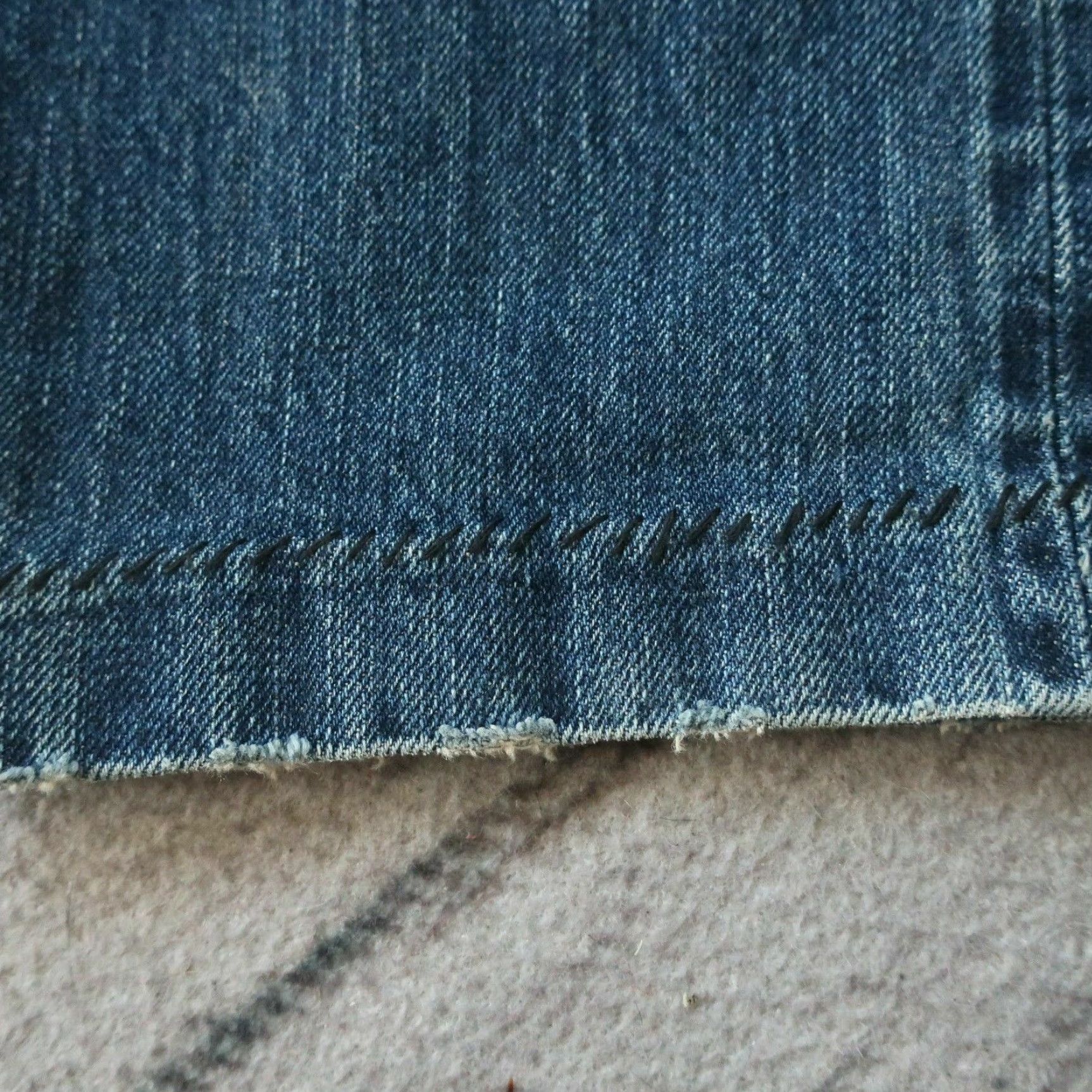 Denime VINTAGE Levis LVC 505 Big E Selvedge Denim Jeans 505-0217 Men Jeans Medium Wash 27" 26" inseam Size US 27 - 6 Thumbnail