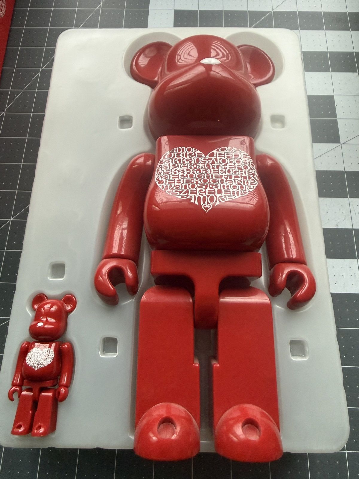 Medicom Toy BEARBRICK 400% ALEXANDER GIRARD INTERNATIONAL LOVE Size ONE SIZE - 1 Thumbnail