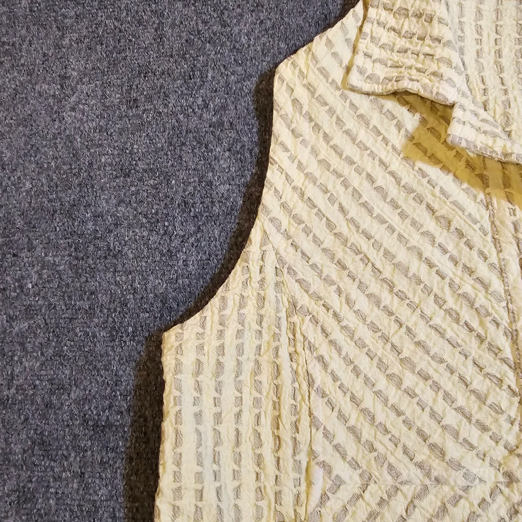 Vintage Focus Vest Top Women Size Small Yellow Stripe Button Sleeveless Lagenlook Casual Nike Size S / US 4 / IT 40 - 4 Thumbnail