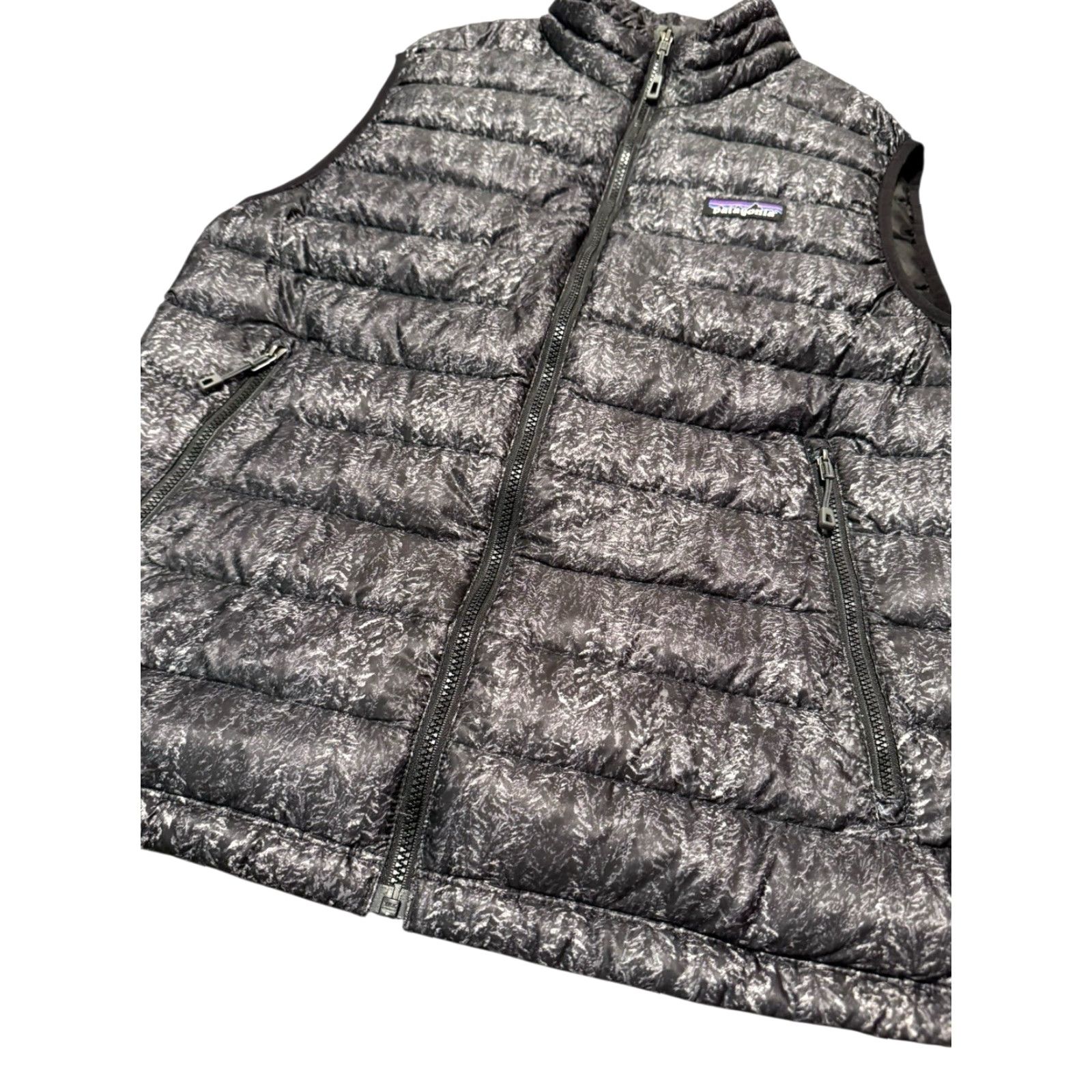 Patagonia PATAGONIA Down Sweater Vest MEN'S Small FORESTLAND BLACK Print FA19 Rare Puffer Size US S / EU 44-46 / 1 - 4 Thumbnail