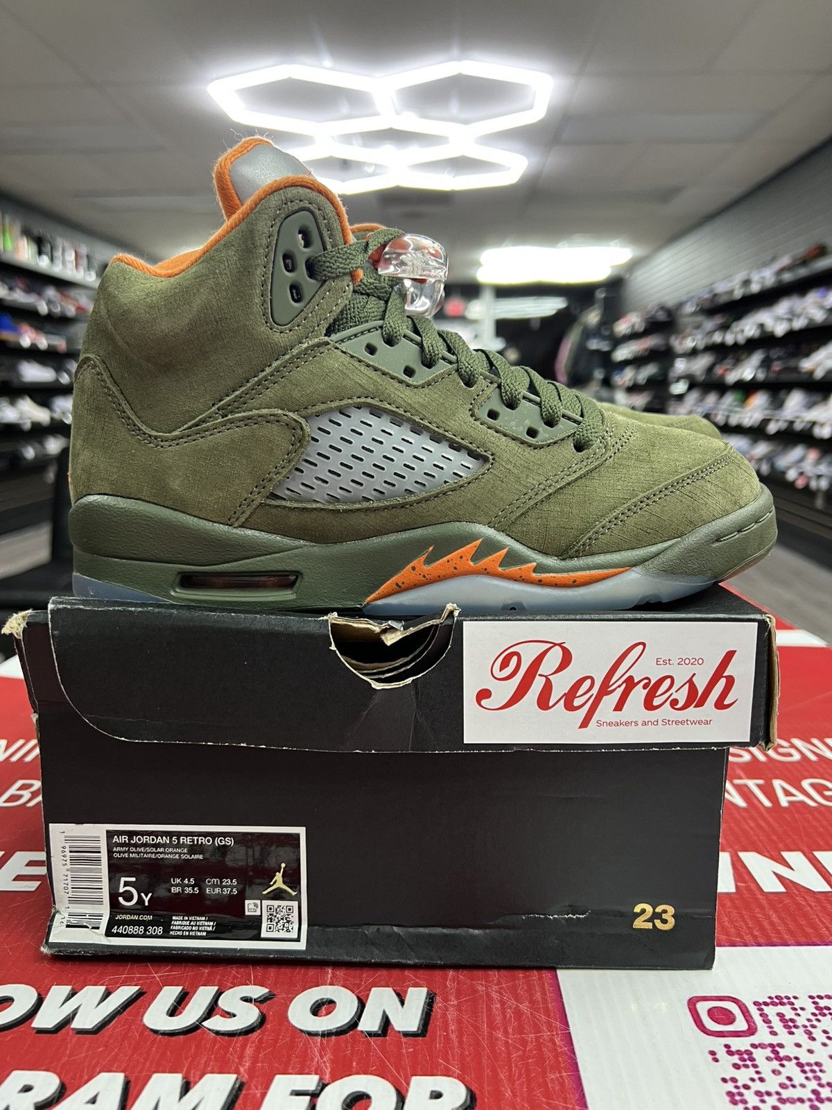 Jordan Brand Air Jordan 5 Olive Size 5y Size US 5 / EU 37 - 1 Thumbnail