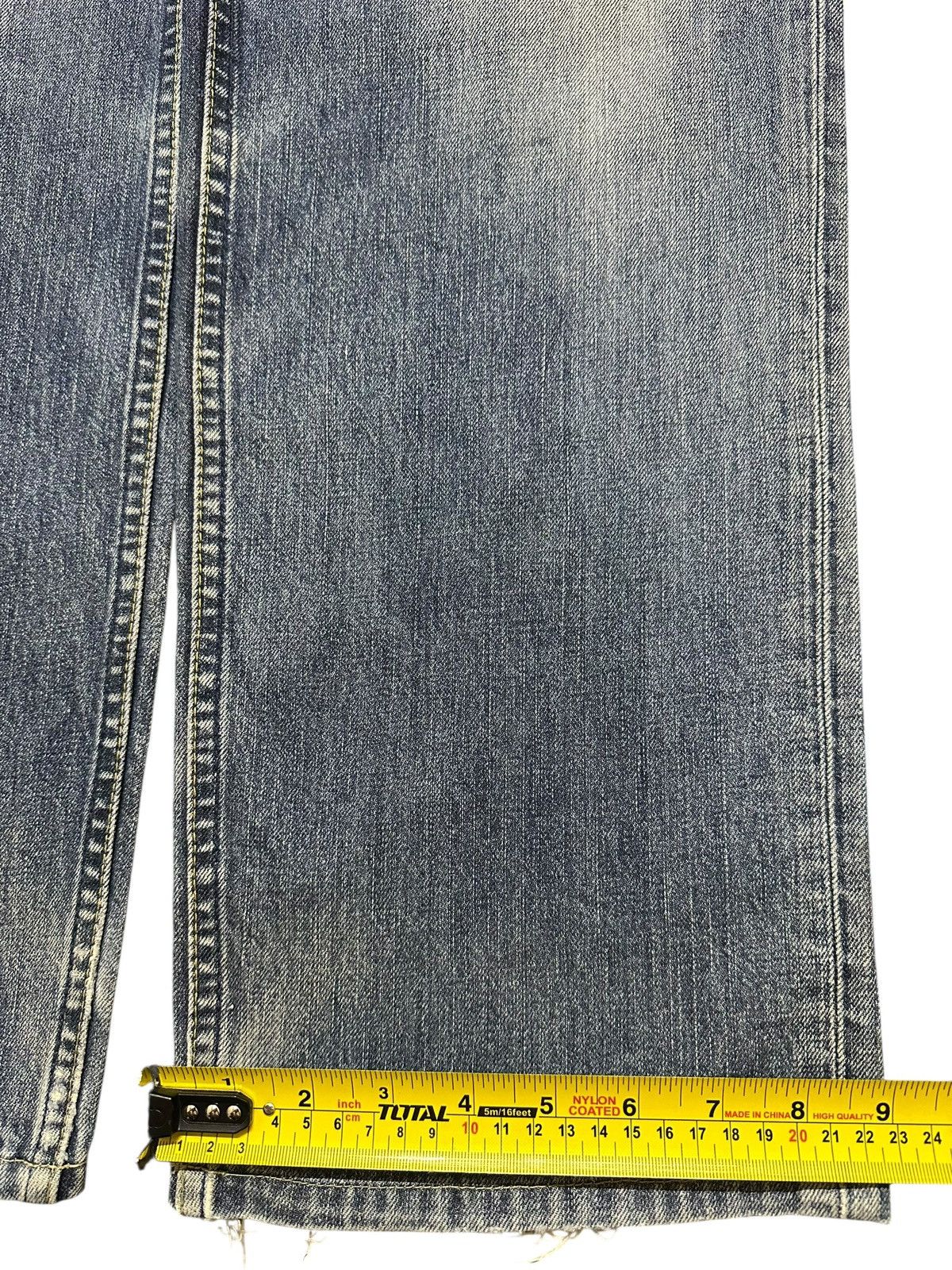 Levi's Vintage 90s Levis 502 Blue Faded Wash Style Baggy Jeans Size US 33 - 17 Thumbnail