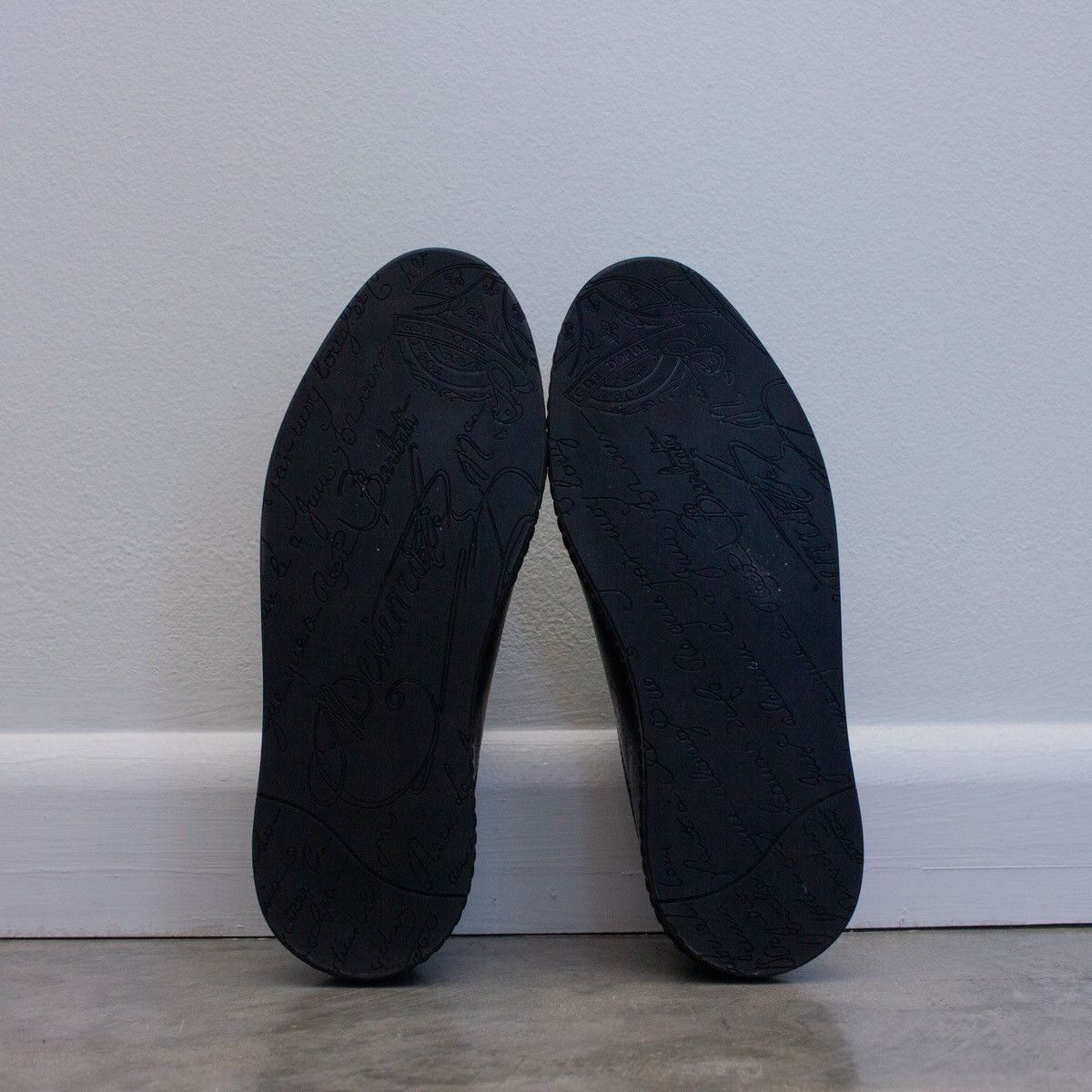 Berluti 1.6k$ BERLUTI Playtime Scritto Leather Low-Top Sneakers US7 Size US 7 / EU 40 - 14 Thumbnail