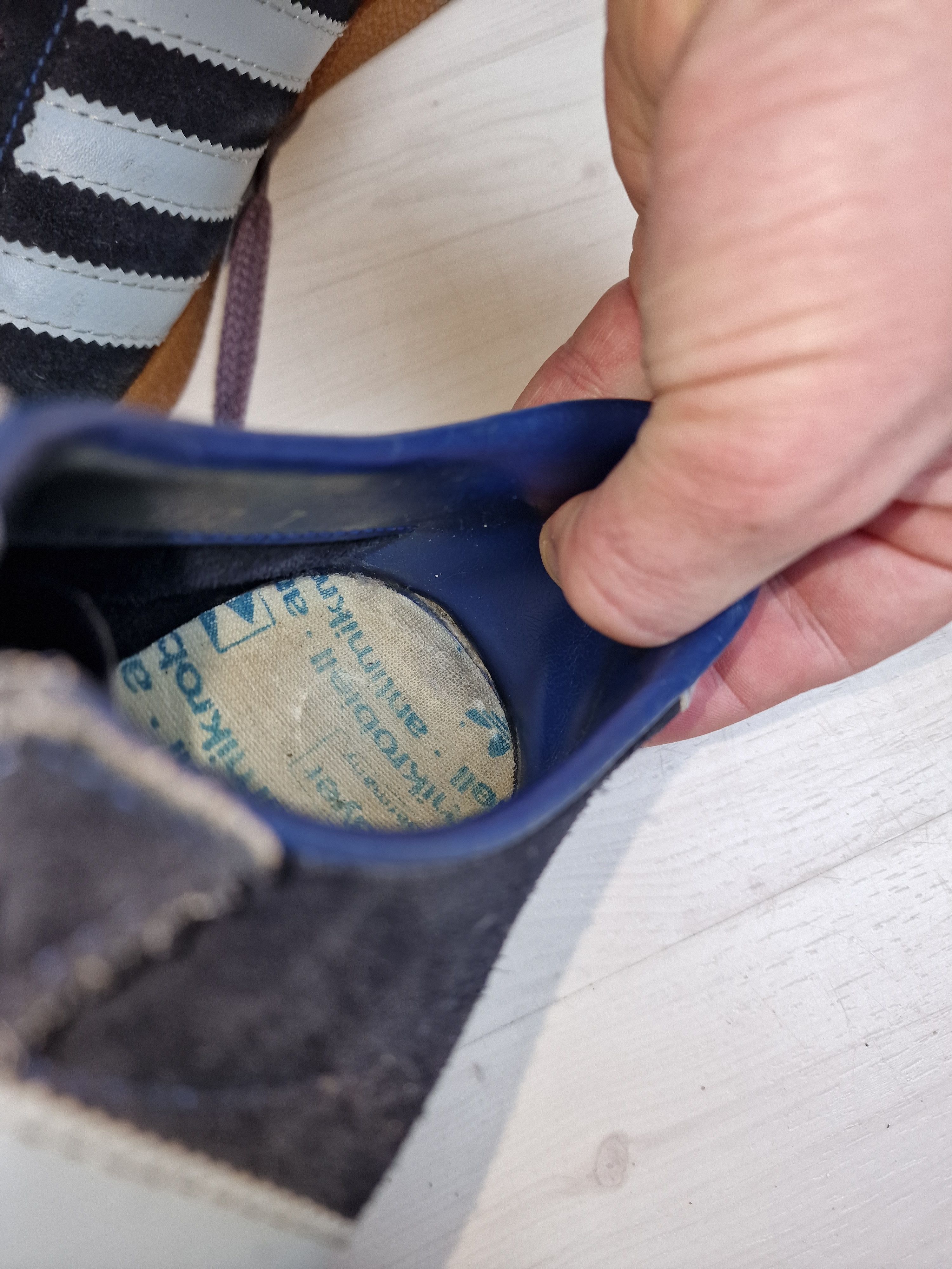 Adidas ADIDAS BERLIN Yugoslavia 3157 Navy Blue Vintage OG 70s 80s Size US 8 / EU 41 - 6 Thumbnail