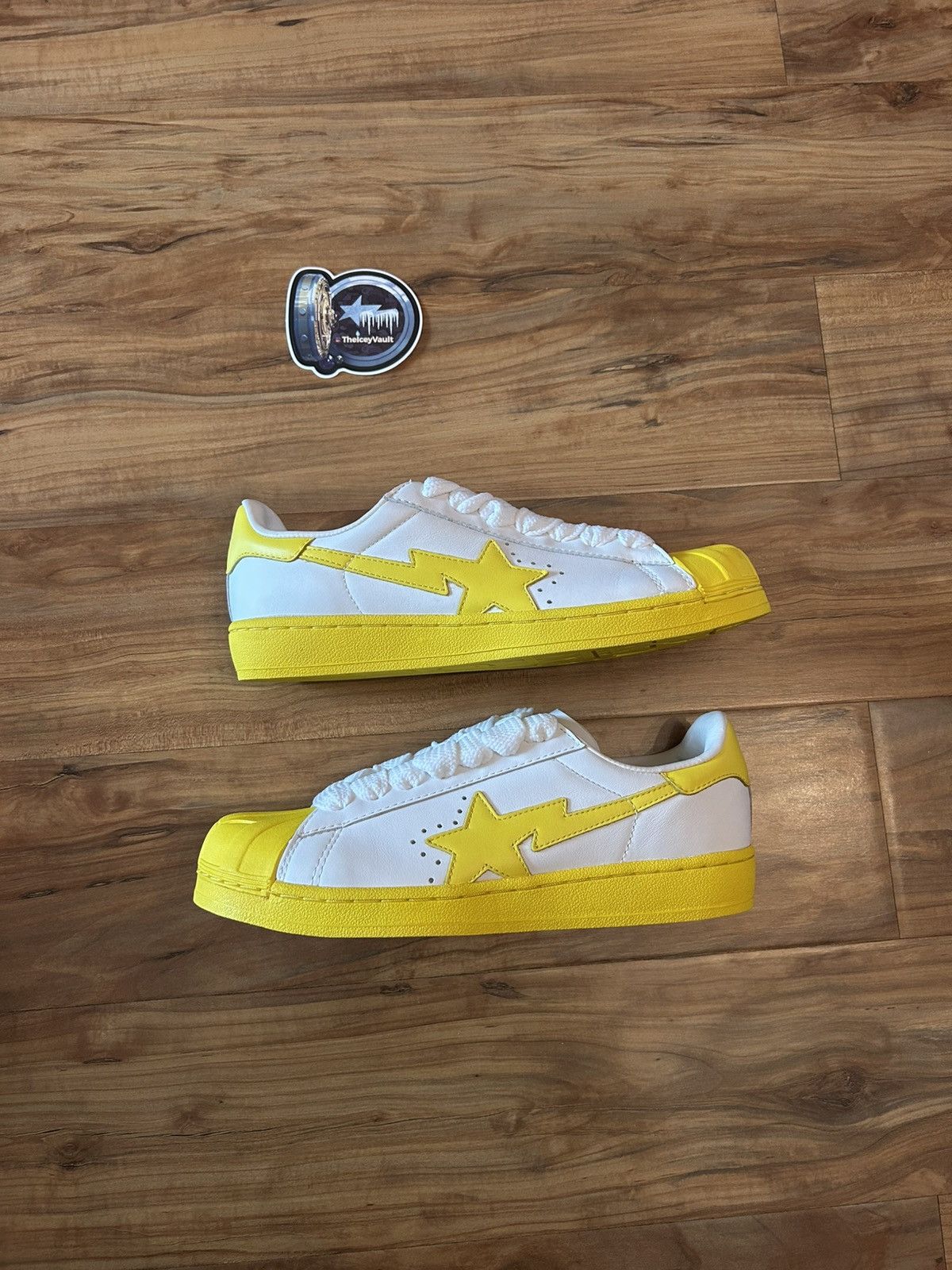 Bape DS Bape OG White and Yellow Skullstas Size US 8.5 / EU 41-42 - 2 Thumbnail