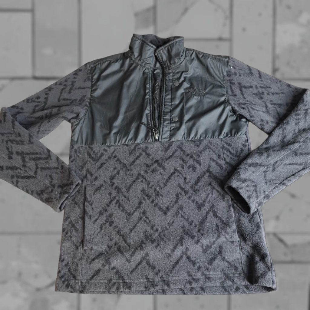 The North Face The North Face Mens Sweater Small Gray 1/2 Zip Fleece Pullover 1/4 Zip Activewear Casual Geometric Pattern Knit Polyester Regular Men’s Size US S / EU 44-46 / 1 - 1 Thumbnail