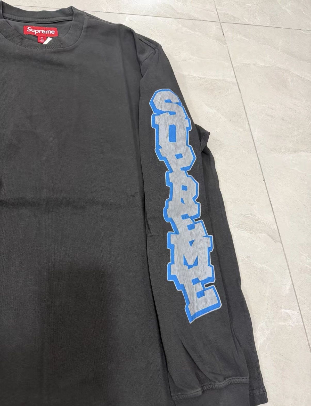 Supreme Supreme SS26 WEEK1 Cracked Sleeve L/S Top J34 Size US M / EU 48-50 / 2 - 3 Thumbnail