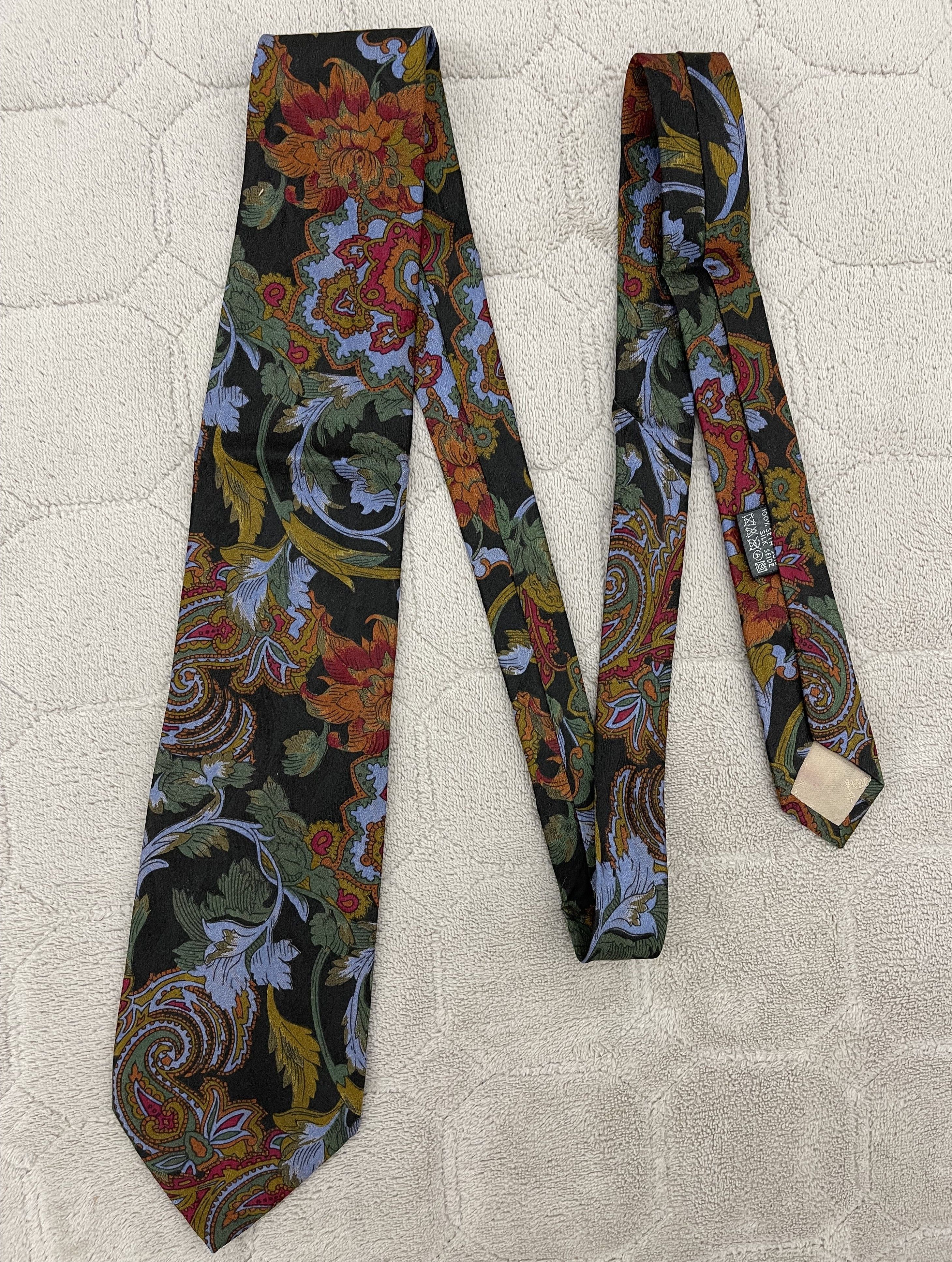 Vintage Hubert MILANO Vintage Silk Tie HAND MADE IN ITALY Size ONE SIZE - 1 Thumbnail