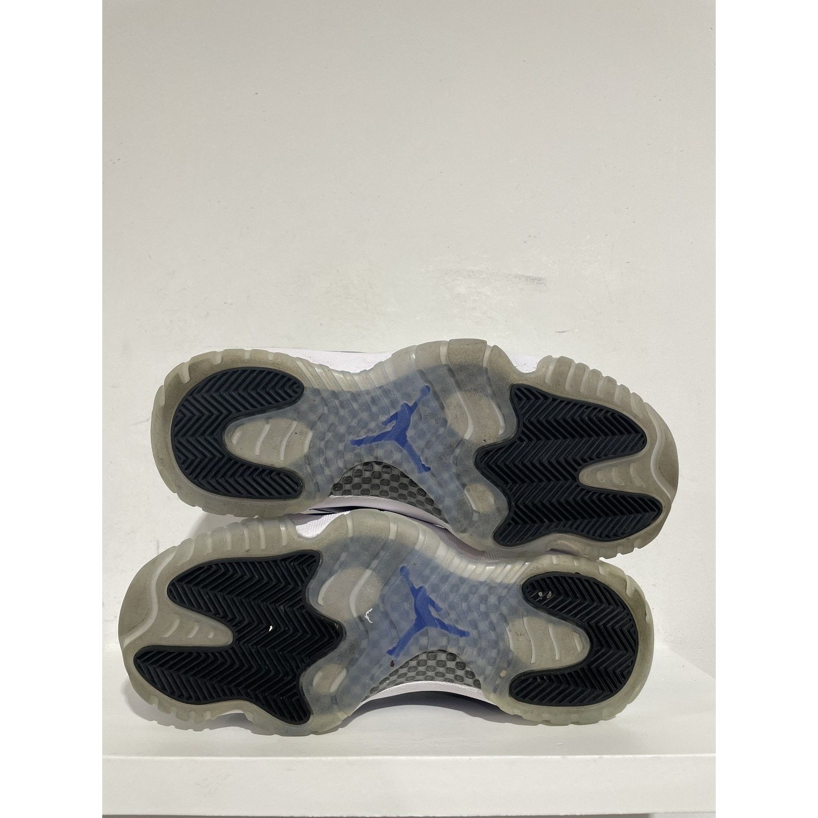 Jordan Brand JORDAN 11 LOW WHITE CONCORD SIZE 6.5 (8W) PREOWNED Size US 6.5 / EU 39-40 - 3 Thumbnail