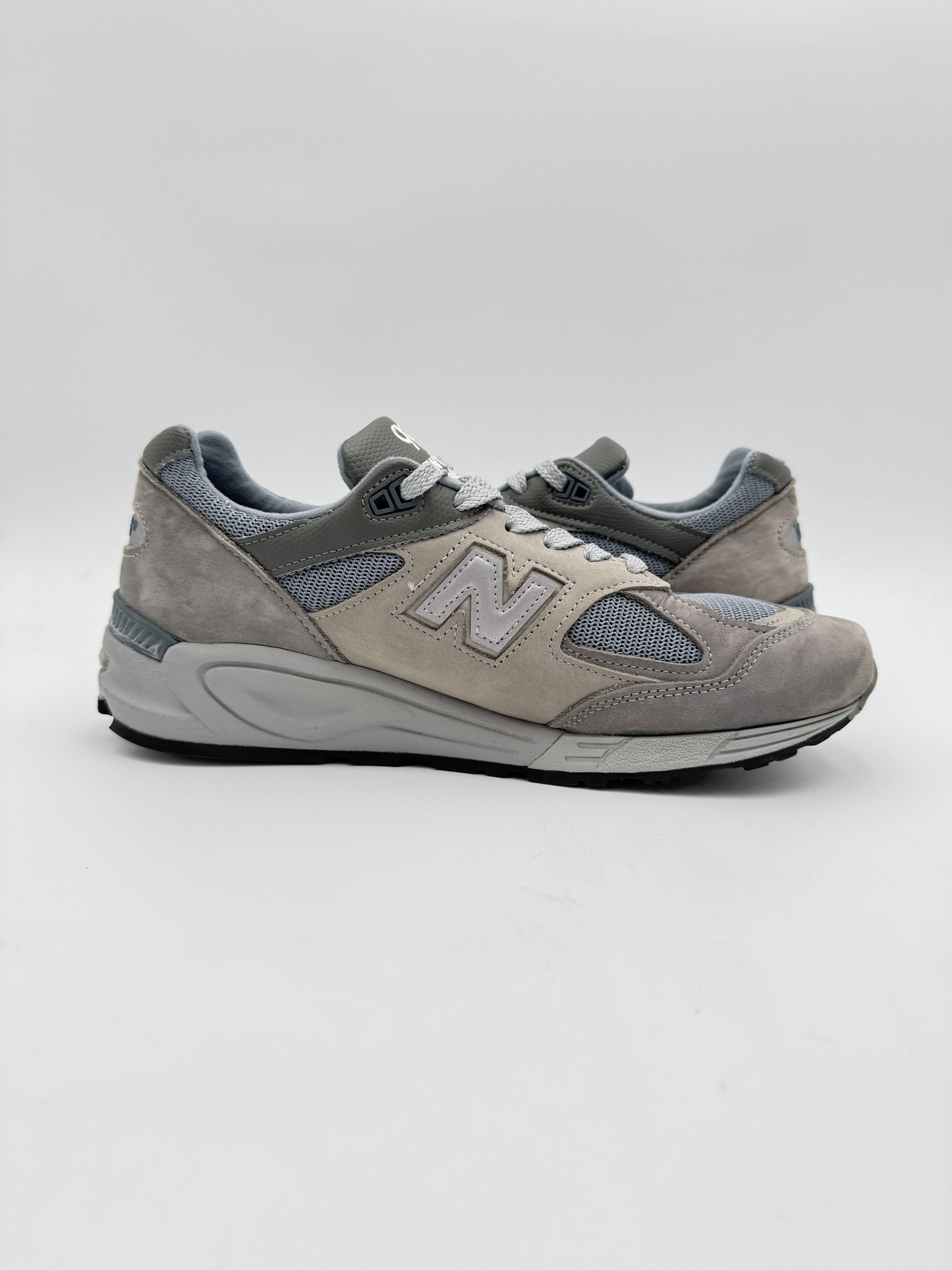 New Balance × Wtaps WTAPS New Balance 990v2 Gray Made in USA Size US 10 / EU 43 - 5 Thumbnail