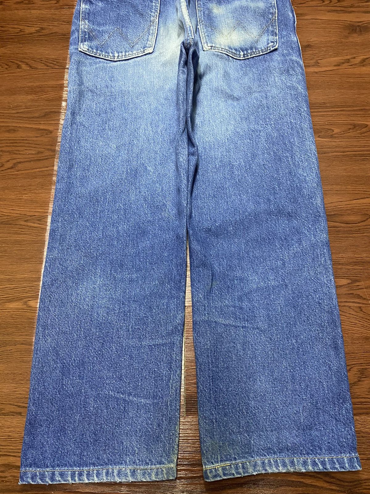 Vintage Vintage Wrangler Rugged USA Blue Wash Ditressed Loose Jeans Size US 32 / EU 48 - 6 Thumbnail